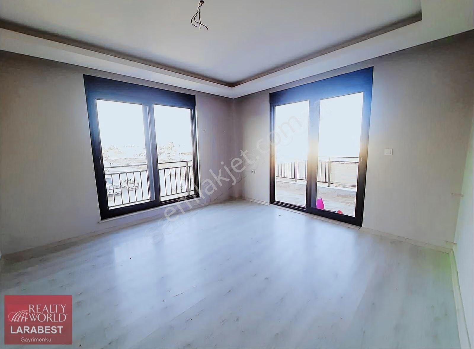 Altınova'da Yeni Binada Asansörlü Kiralık 2+1 Arakat Daire - Görsel 16