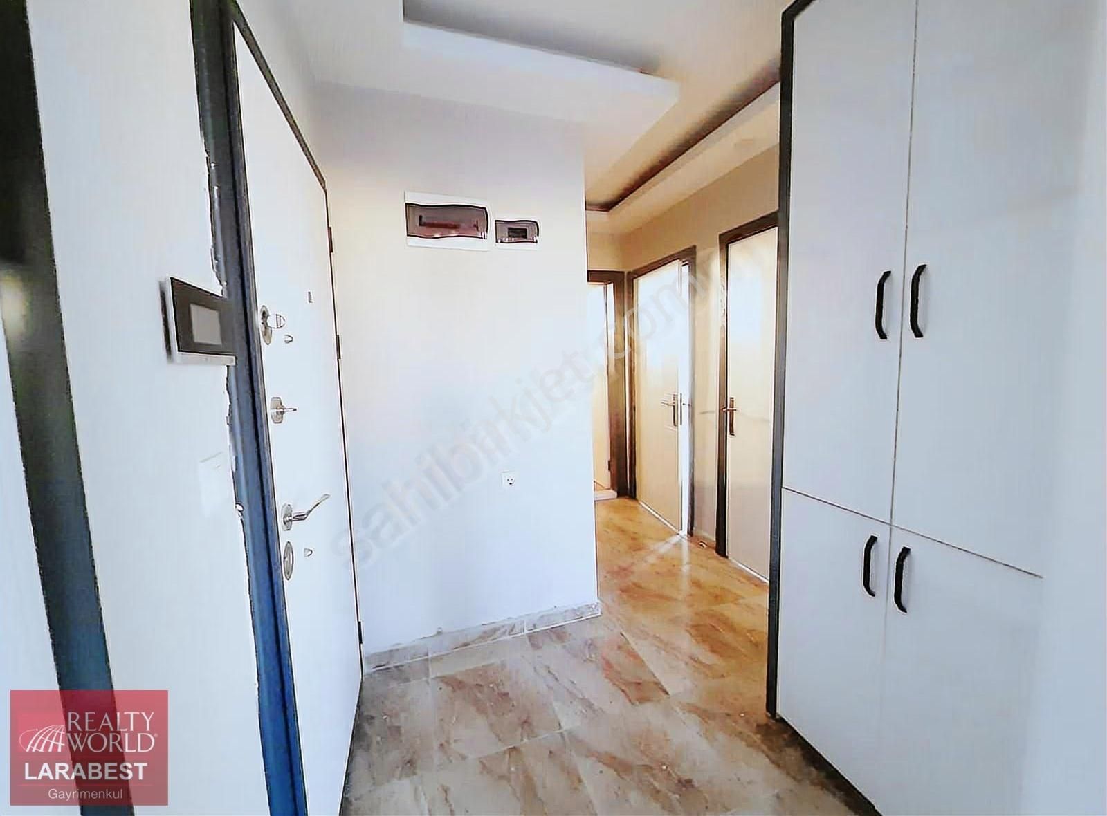 Altınova'da Yeni Binada Asansörlü Kiralık 2+1 Arakat Daire - Görsel 9