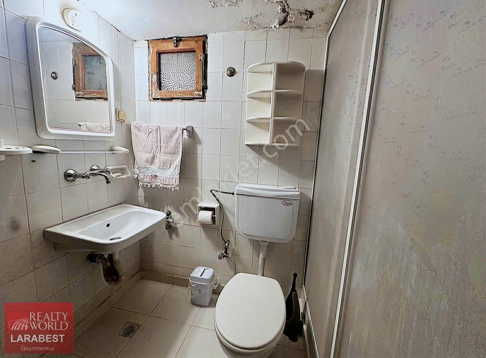 Berrin Kavcar'dan Adliyeye Yürüme Mesafesinde Arakat Daire - Görsel 22