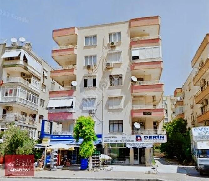 Berrin Kavcar'dan Adliyeye Yürüme Mesafesinde Arakat Daire - Görsel 11