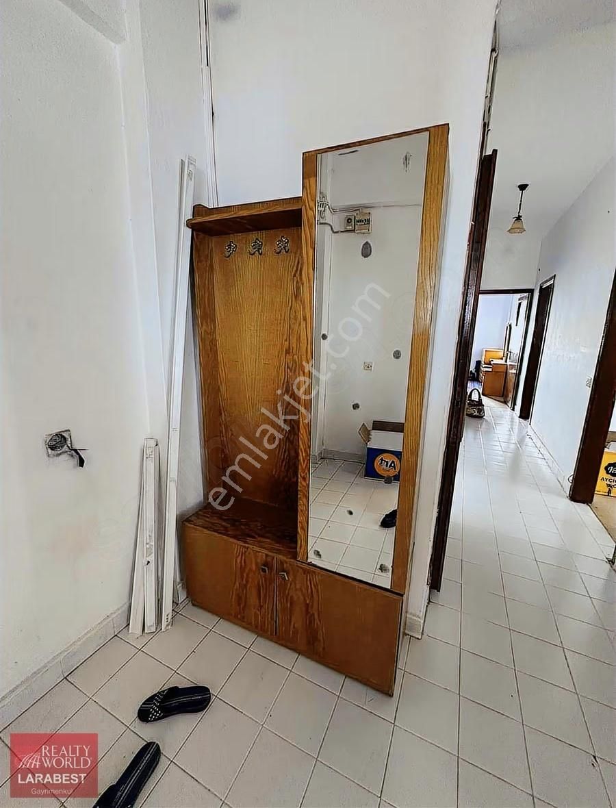 Berrin Kavcar'dan Adliyeye Yürüme Mesafesinde Arakat Daire - Görsel 6