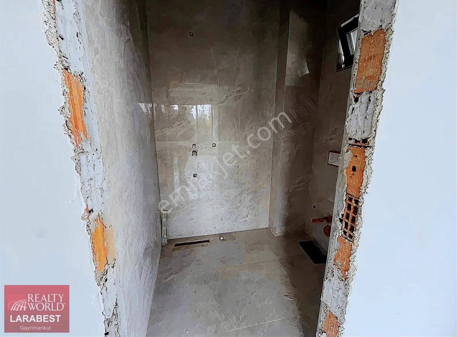 Ermenek Mahallasinde Müstakil Satılık Havuzlu 4+1 Villa - Görsel 9