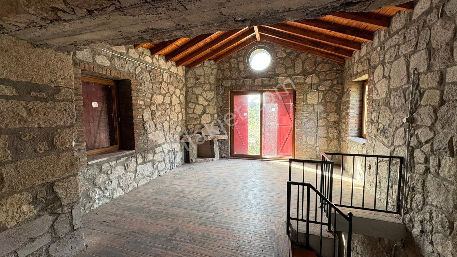 Çanakkale Ayvacık Ahmetler'de Müstakil Taş Ev - Görsel 7