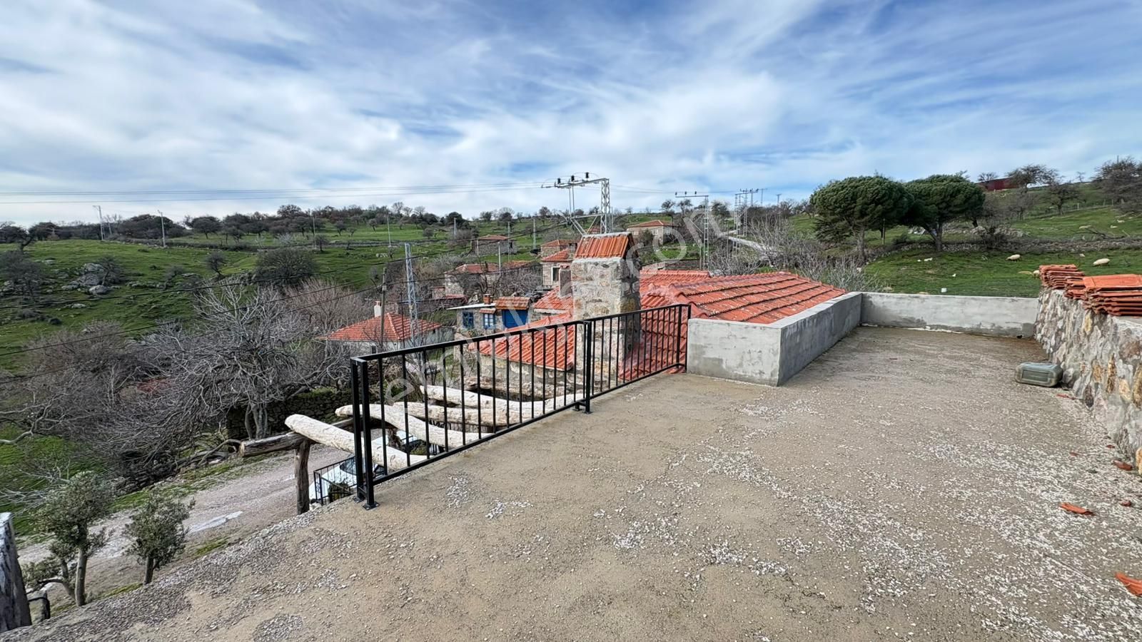 Çanakkale Ayvacık Ahmetler'de Müstakil Taş Ev - Görsel 12