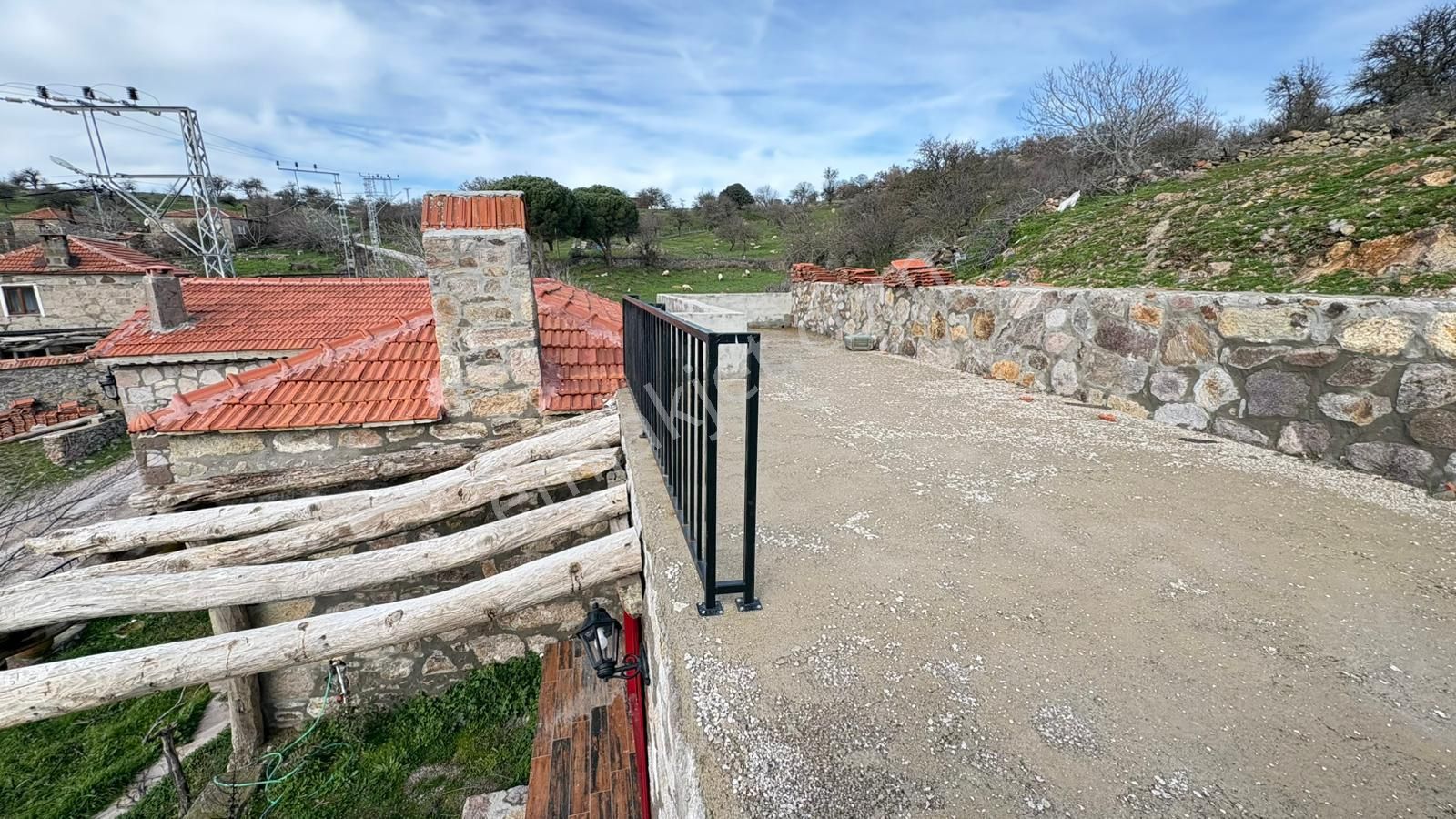 Çanakkale Ayvacık Ahmetler'de Müstakil Taş Ev - Görsel 13