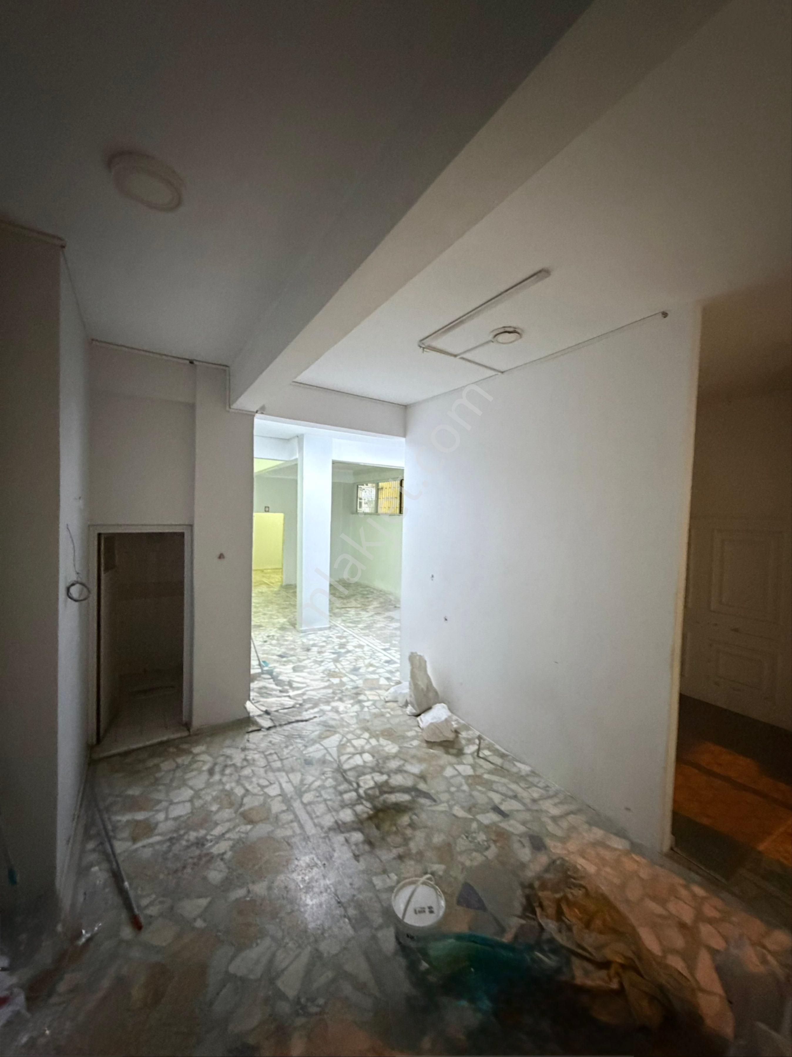 İki Katlı, Geniş Ve Yüksek Tavanlı Dükkan - Görsel 14