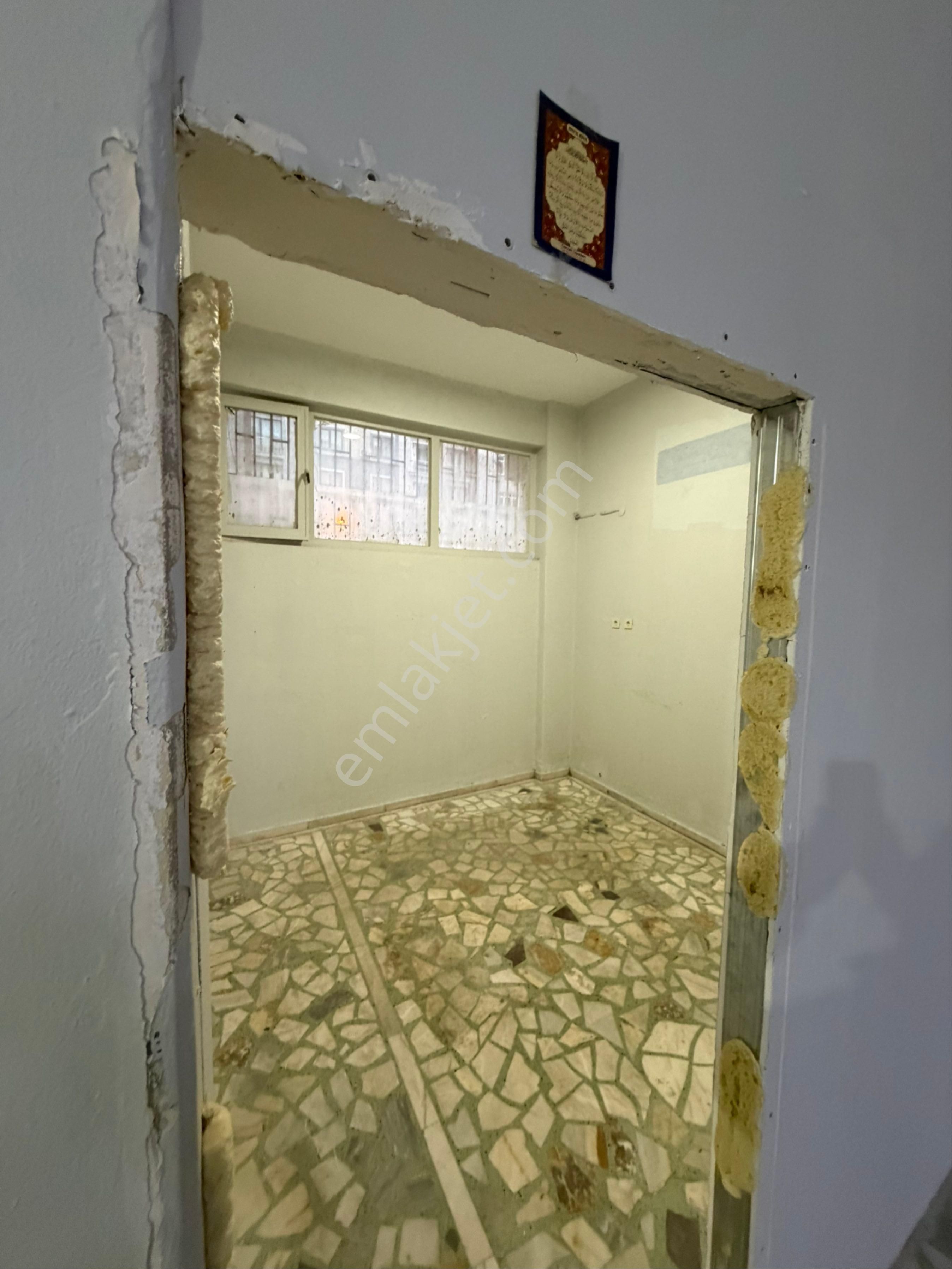 İki Katlı, Geniş Ve Yüksek Tavanlı Dükkan - Görsel 25