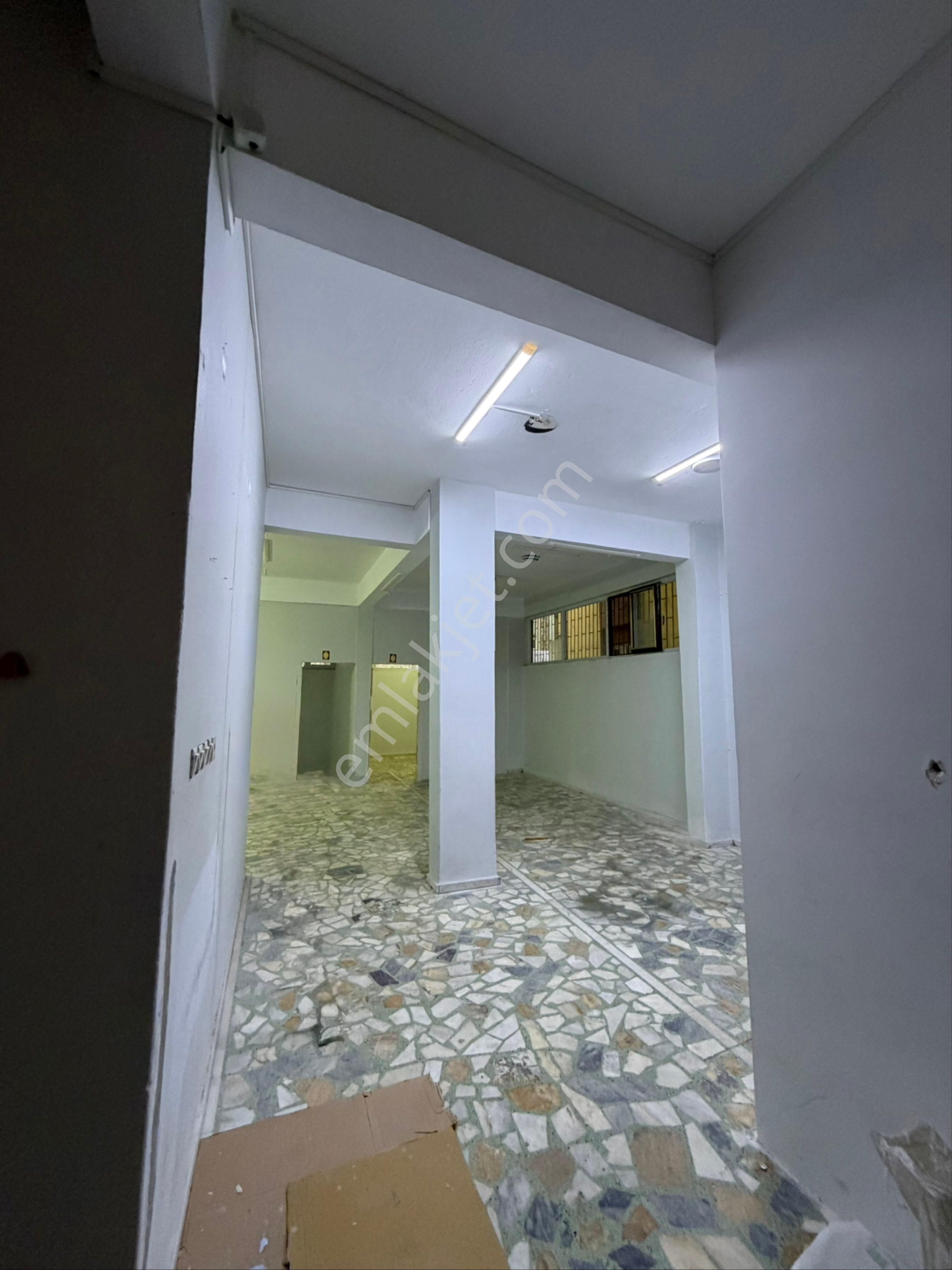 İki Katlı, Geniş Ve Yüksek Tavanlı Dükkan - Görsel 15