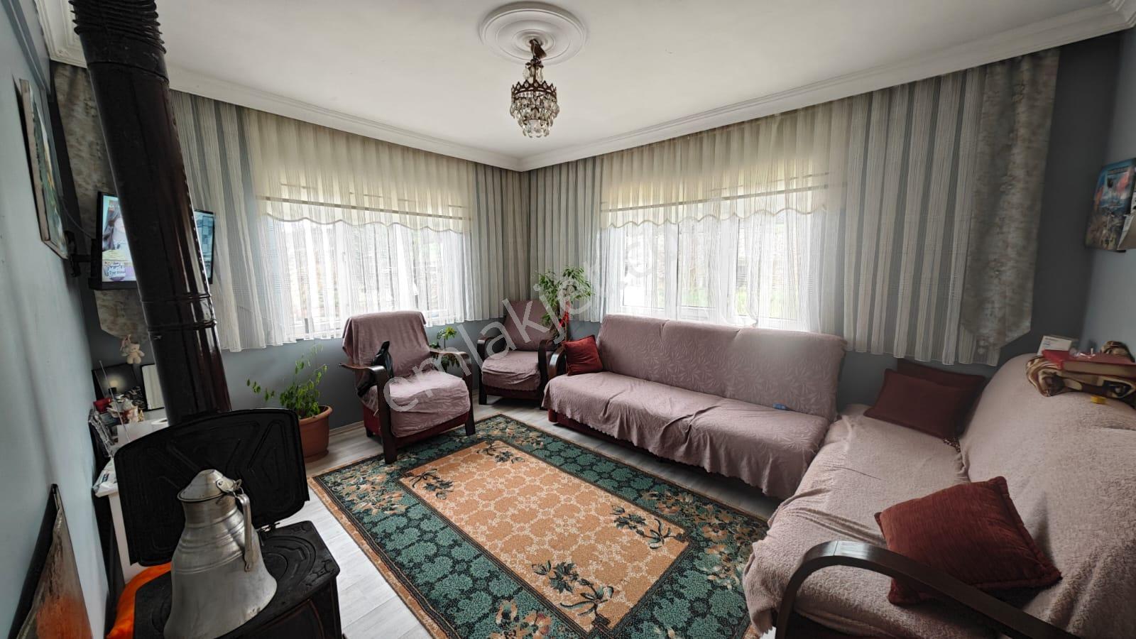 Sakarya Ferizli Müstakil Bahçeli Satılık Ev - Görsel 4