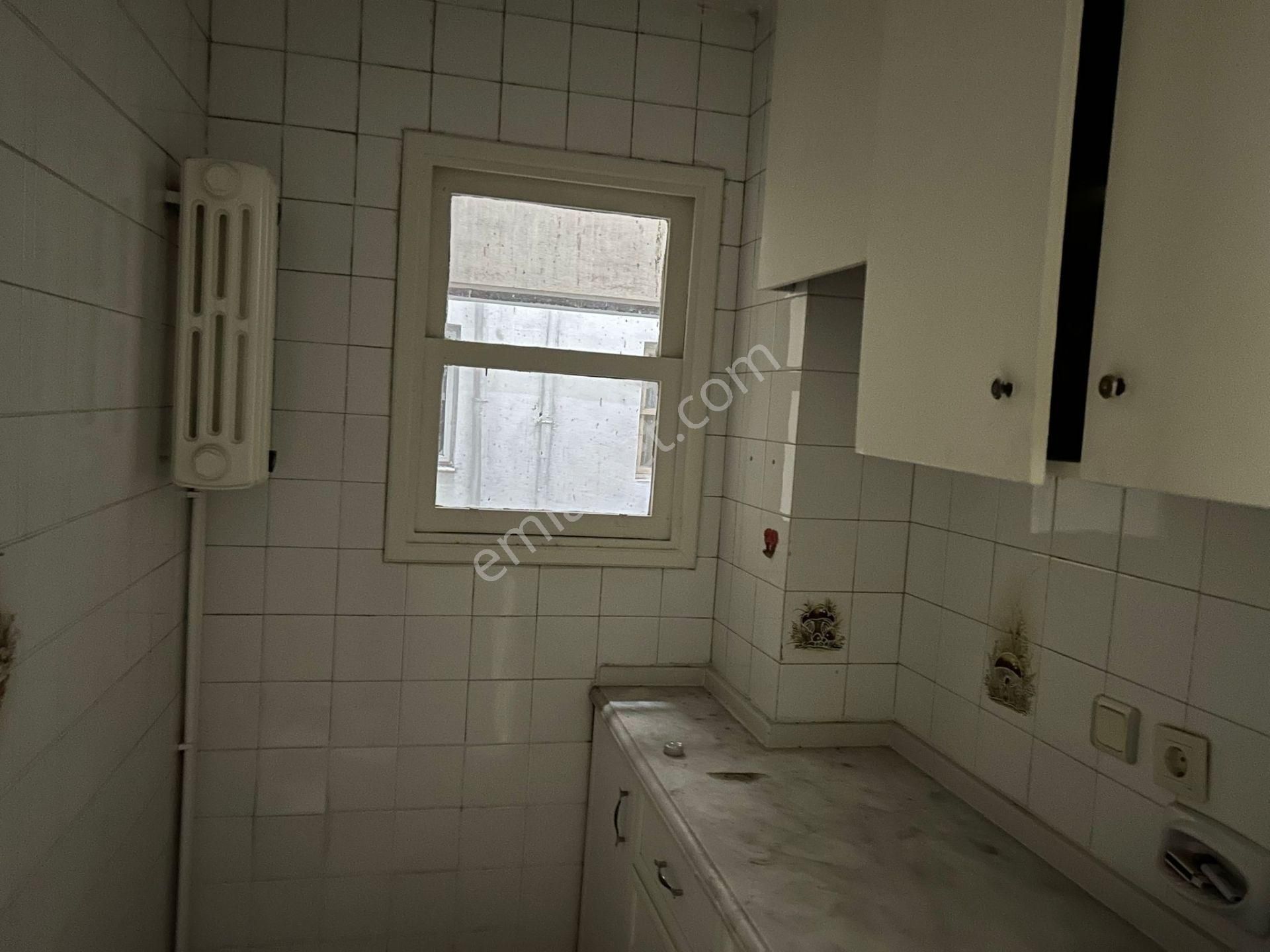 Alsancak Spor Salonu Trt Sağlık Hastane Kızılkanat Sit 2+1 Daire - Görsel 11