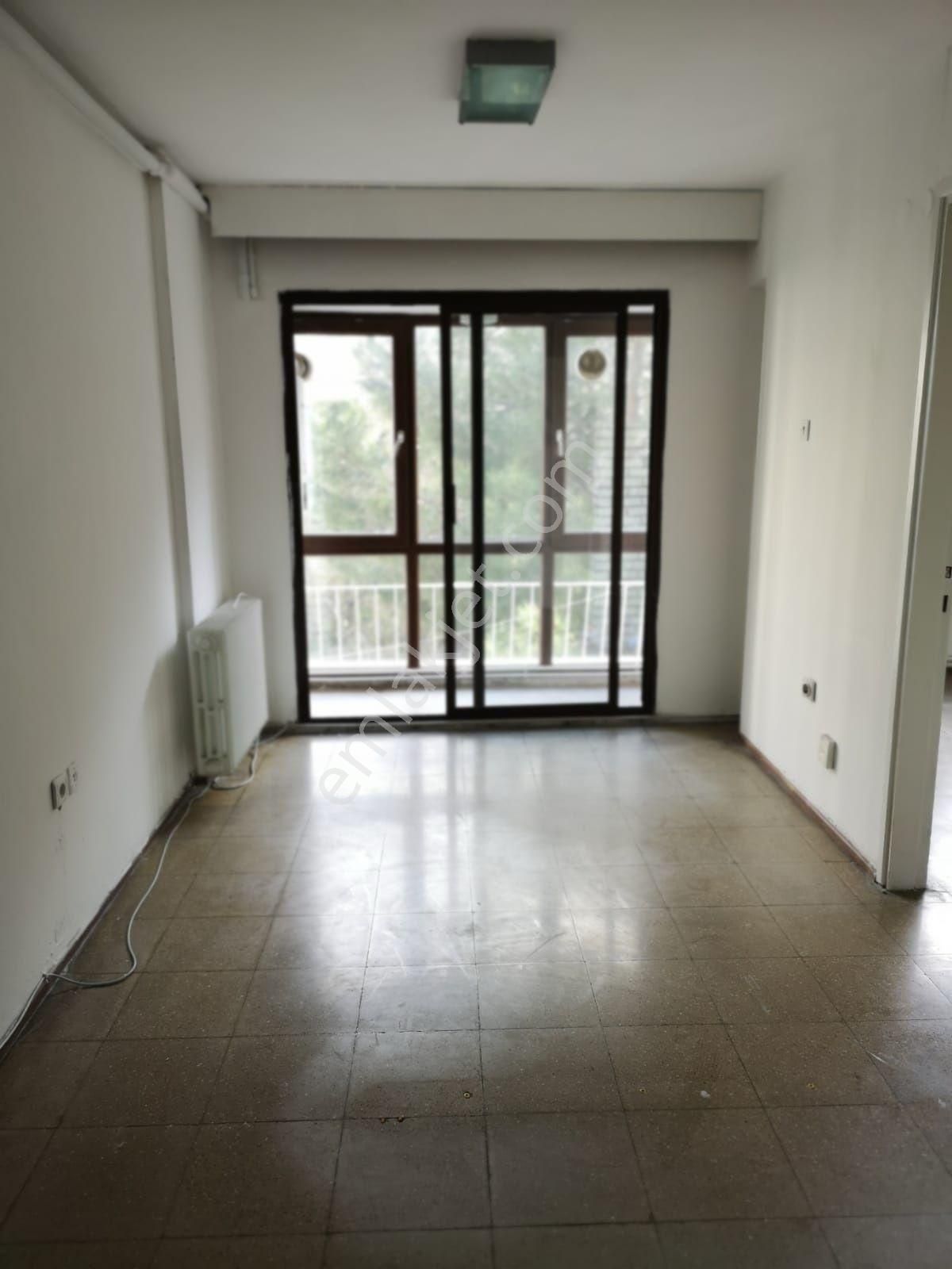 Alsancak Spor Salonu Trt Sağlık Hastane Kızılkanat Sit 2+1 Daire - Görsel 5