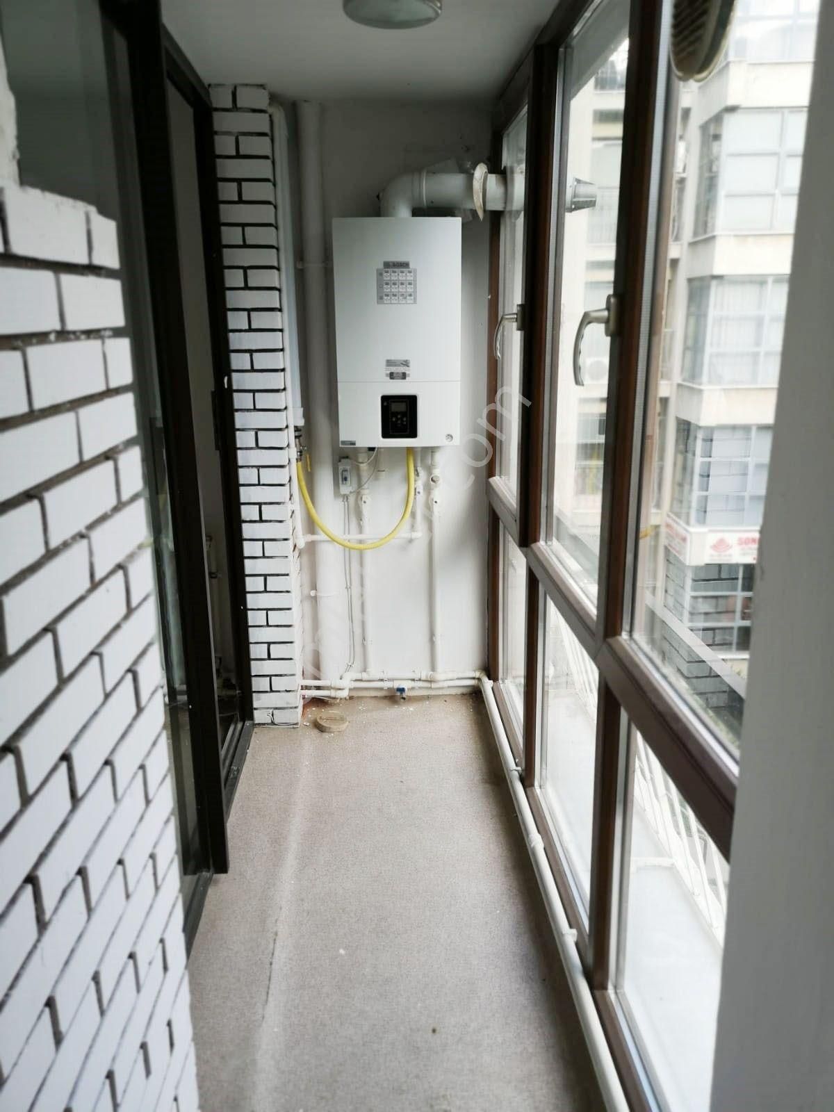 Alsancak Spor Salonu Trt Sağlık Hastane Kızılkanat Sit 2+1 Daire - Görsel 16