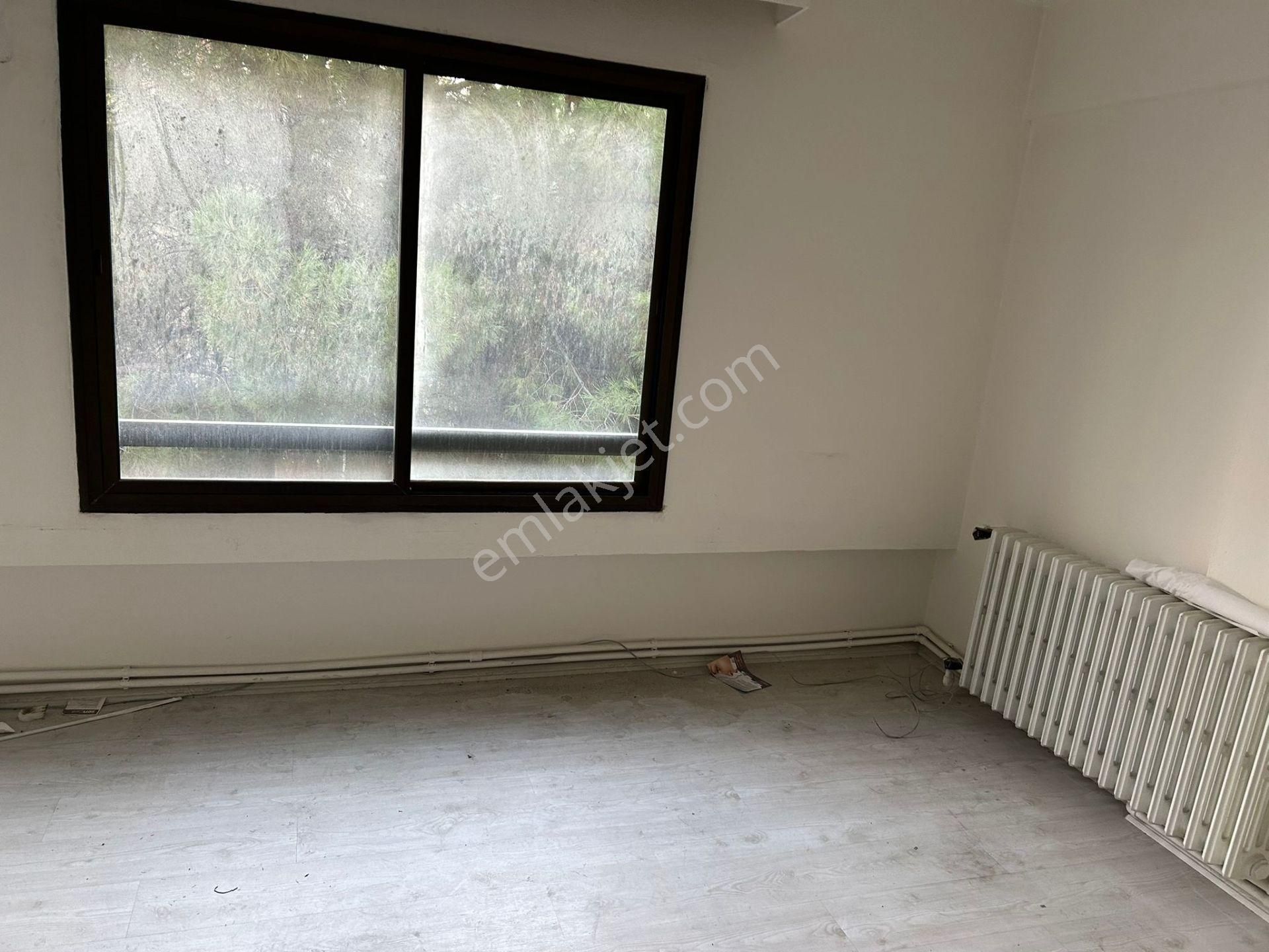 Alsancak Spor Salonu Trt Sağlık Hastane Kızılkanat Sit 2+1 Daire - Görsel 2