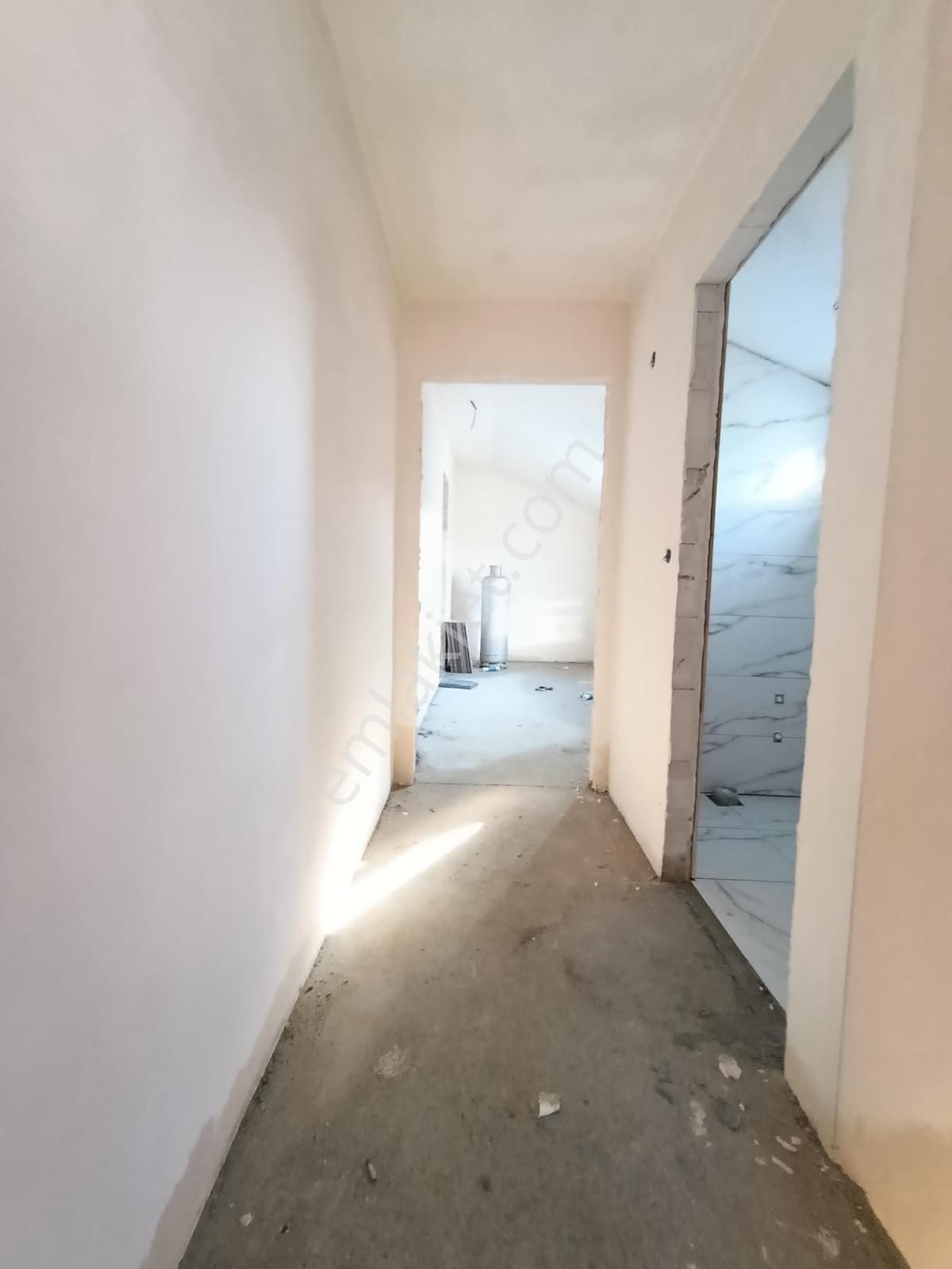 Satılık 3+1 130 M2 Üst Dubleks Merve Mahallesi - Görsel 4