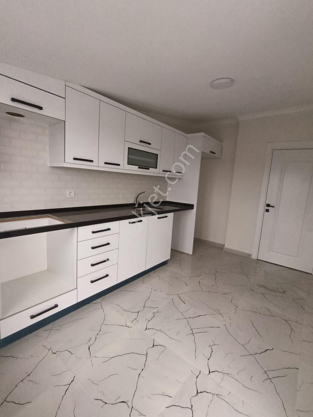 Satılık 4+2 200 M2 Üst Dubleks Veysel Karani Mahallesi - Görsel 5