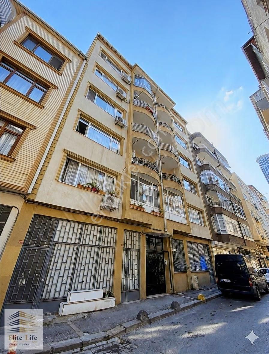 4. Levent'te Metro Yanı, İçi Sıfırlanacak Lüks 2+1, Asansörlü