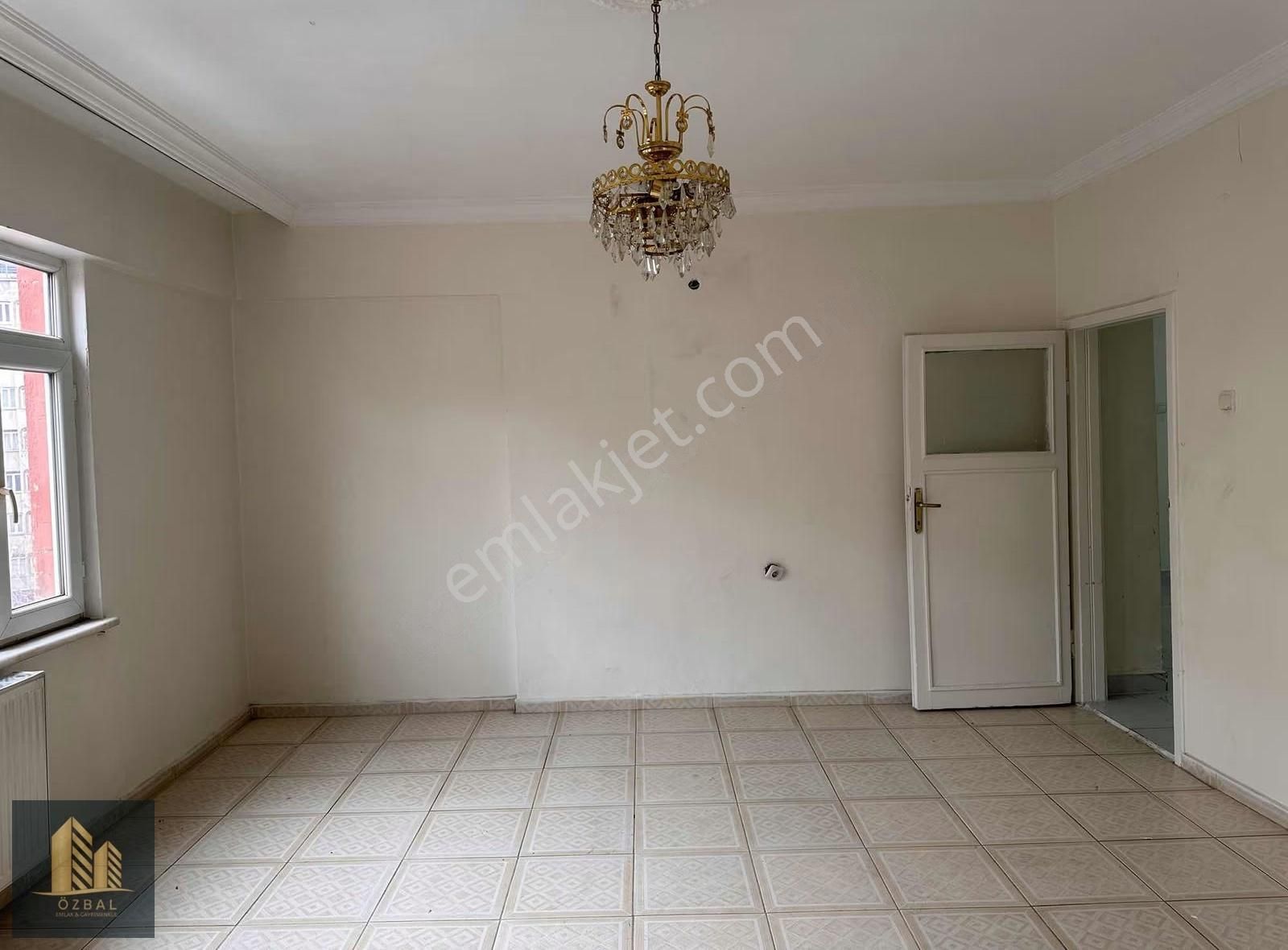 Özbal Emlak Ofis Rızvanağa Caddesinde Kiralık Daire - Görsel 12