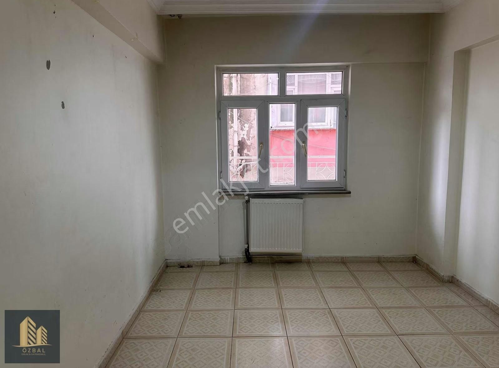 Özbal Emlak Ofis Rızvanağa Caddesinde Kiralık Daire - Görsel 8