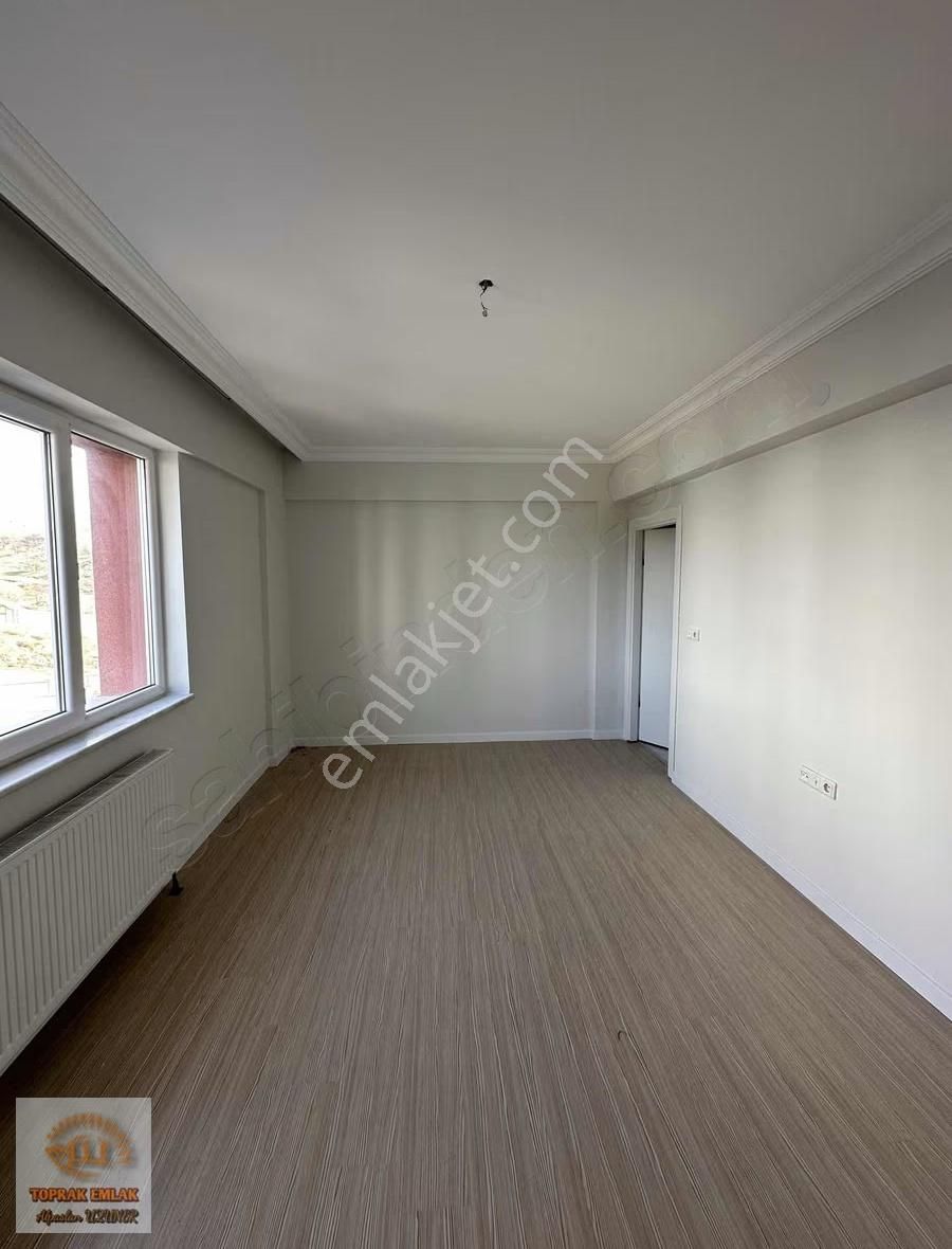 Toprak Emlak'tan Şehitlik Mahallesinde Satılık 4+1 Ara Kat Daire - Görsel 20