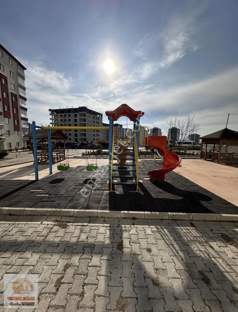 Toprak Emlak'tan Şehitlik Mahallesinde Satılık 4+1 Ara Kat Daire - Görsel 8