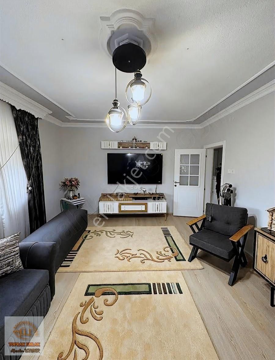 Mehmet Akif Mahallesinde İçi Full Yapılı Satılık 3+1 Daire - Görsel 2