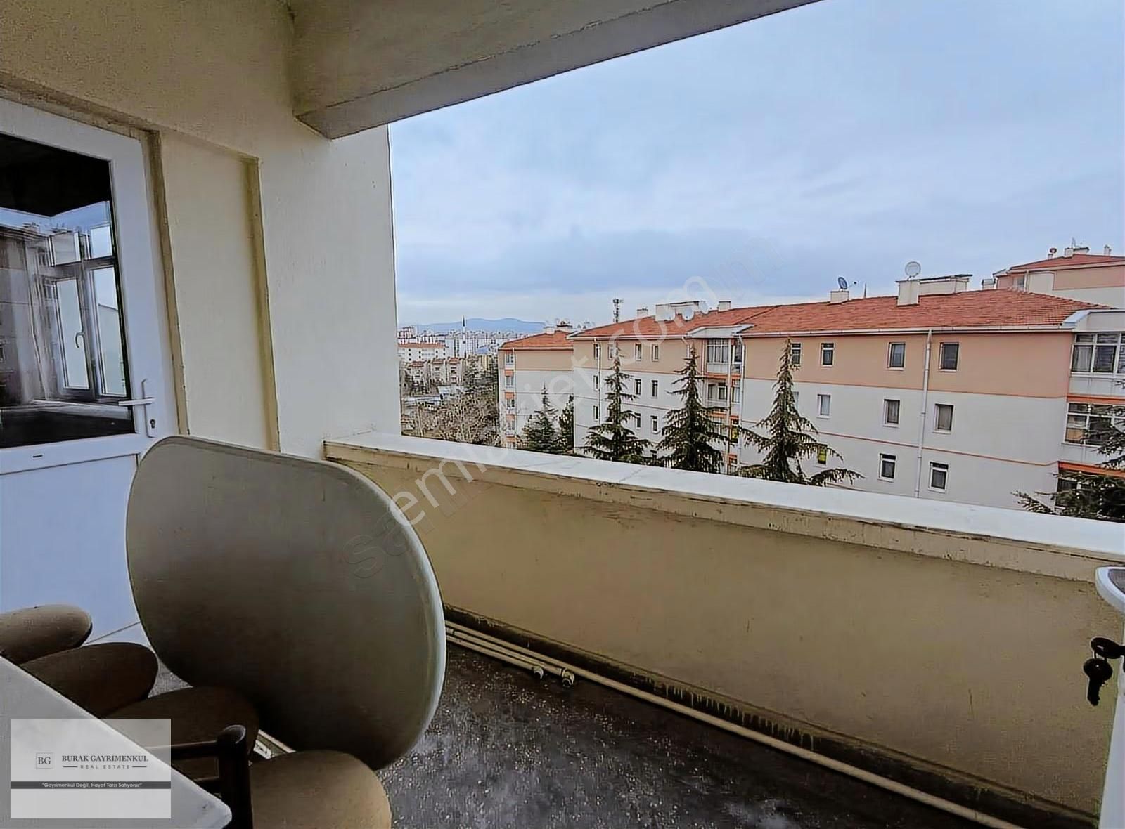 Mükemmel Lokasyon Da Ara Kat Manzaralı 120 Mt 3+1 Fırsat - Görsel 14