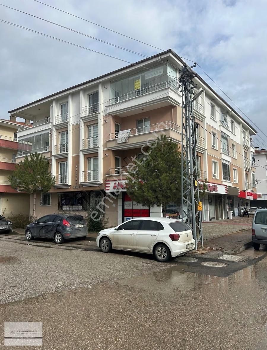 Menderes Mahallesinde Full Yapılı Ebeveyn Banyolu Fırsat - Görsel 3