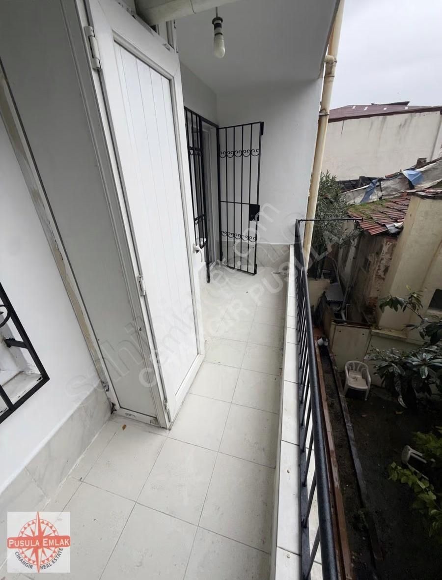 Firuzağa 3+1 Arakat Balkonlu Ve Kombi Isınmalı - Görsel 11