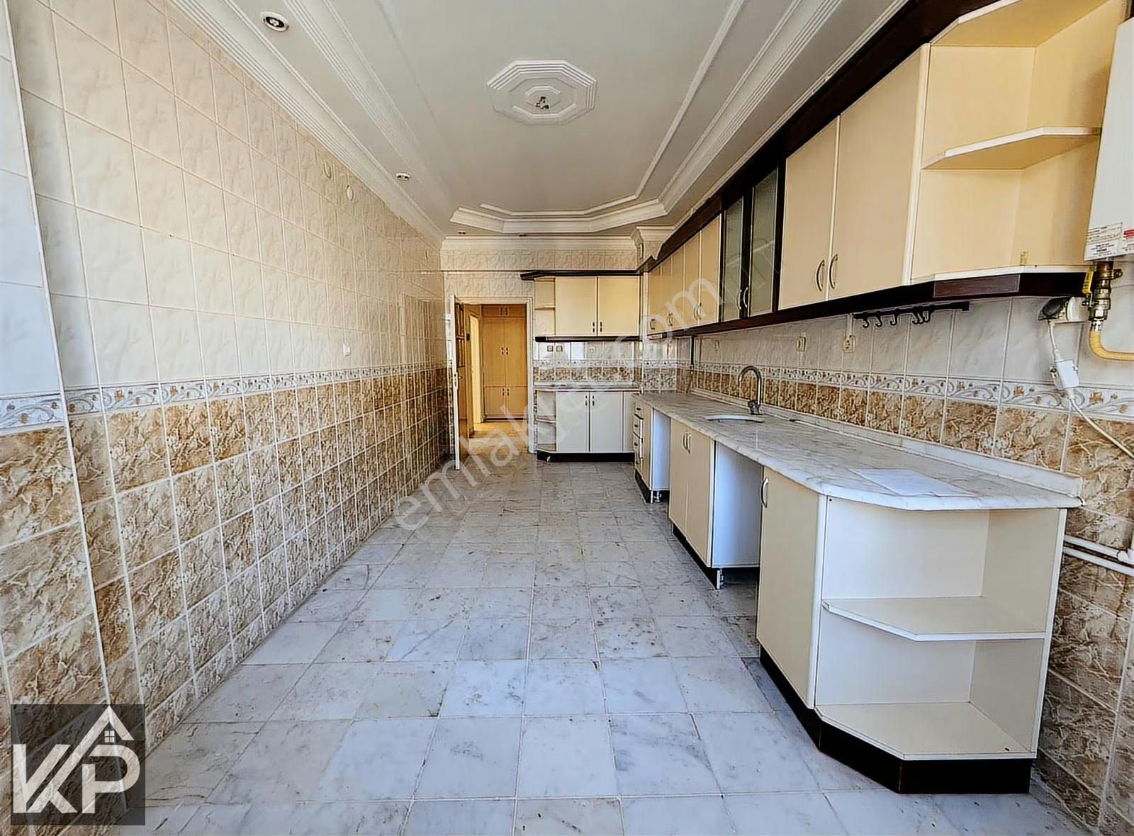 Köşk Mahallesinde Satılık Geniş Ve Ferah 4+1 Satılık Daire - Görsel 9