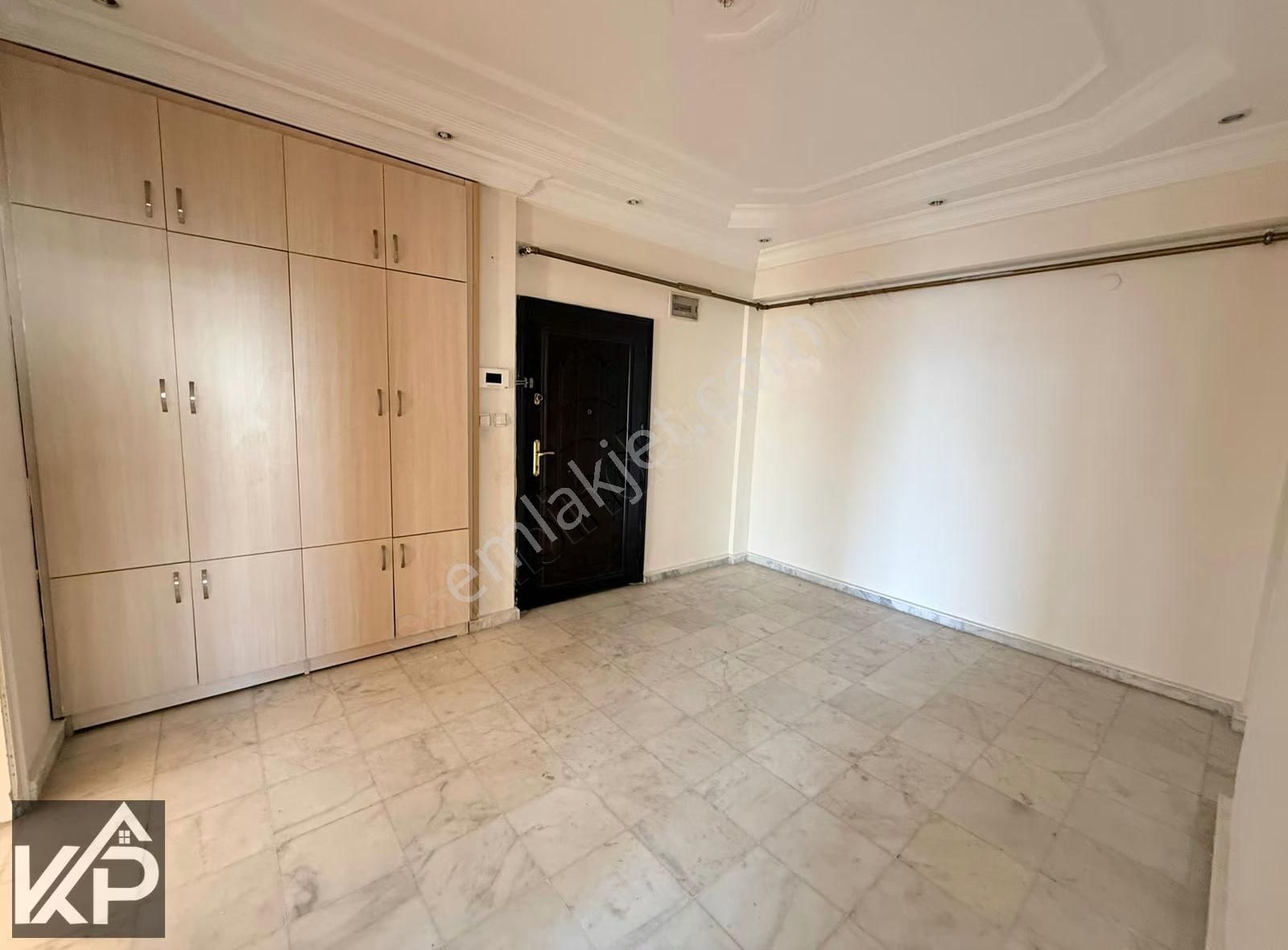 Köşk Mahallesinde Satılık Geniş Ve Ferah 4+1 Satılık Daire - Görsel 4