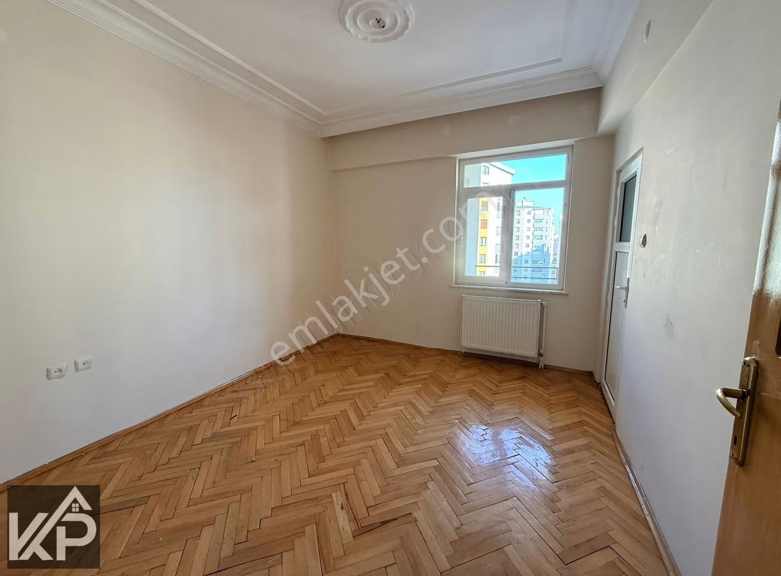 Köşk Mahallesinde Satılık Geniş Ve Ferah 4+1 Satılık Daire - Görsel 2