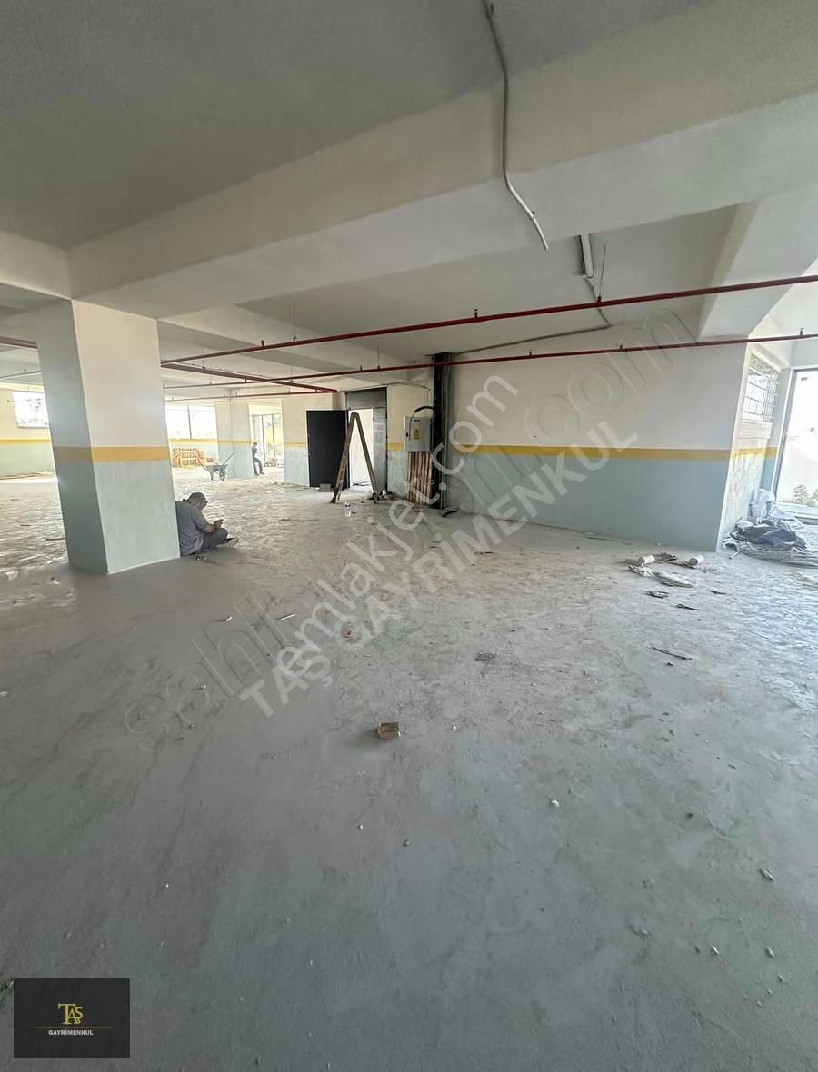 Düz Giriş,tır Yanaşabilir 1150m2.imalat Depolamaya Uygun Kiralık - Görsel 4