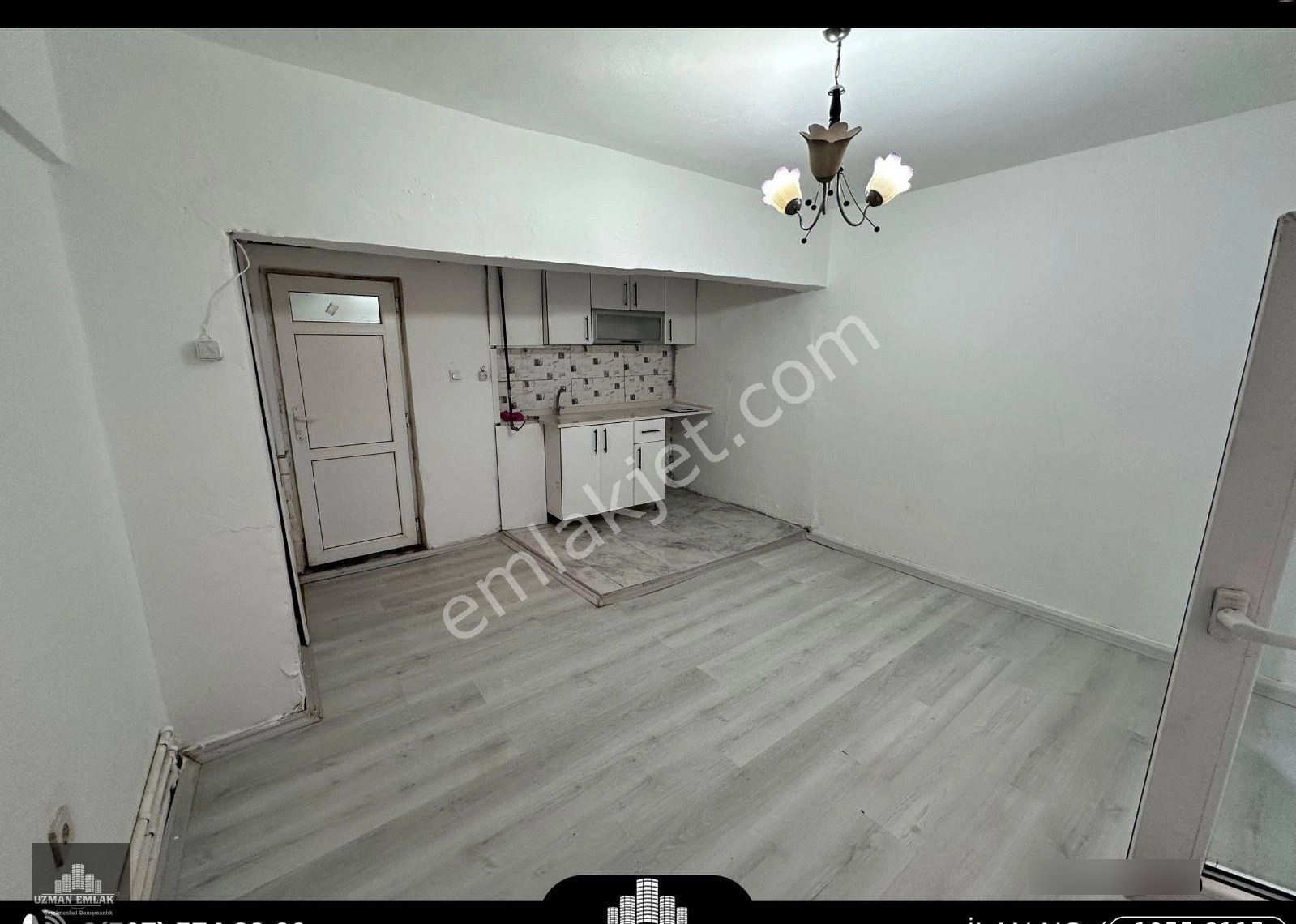 Uzman Emlak'tan Foça Sokak'ta Uygun Fiyatlı 1+1 Daire