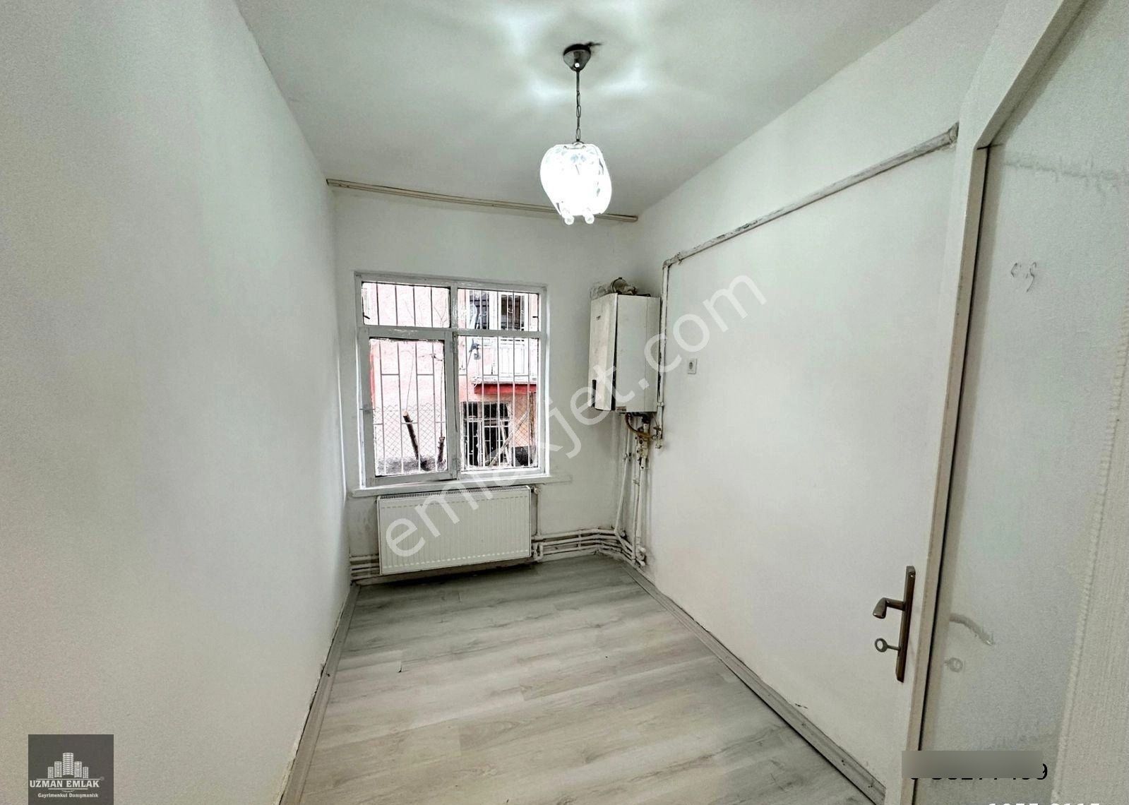 Uzman Emlak'tan Foça Sokak'ta Uygun Fiyatlı 1+1 Daire - Görsel 10