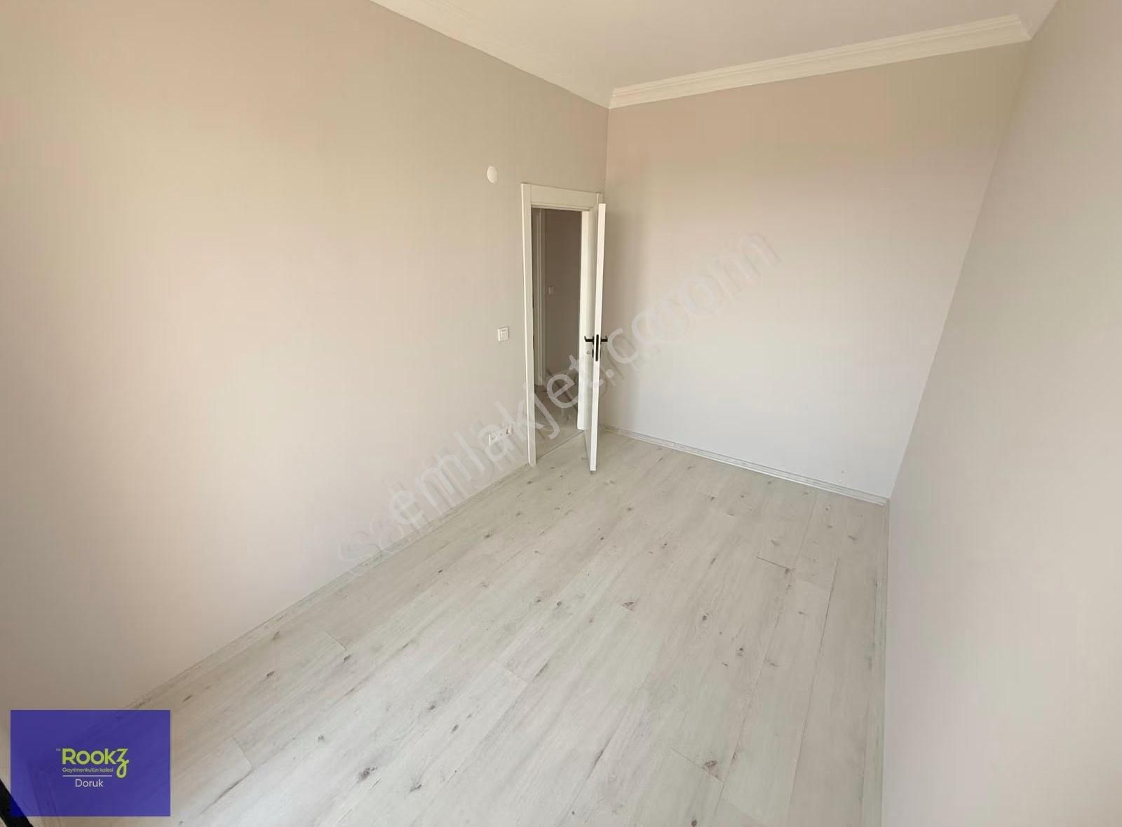 Rookzdoruk'dan Pendik'de Metroya Yakın Geniş Lüks Site İçi 3+1!! - Görsel 23