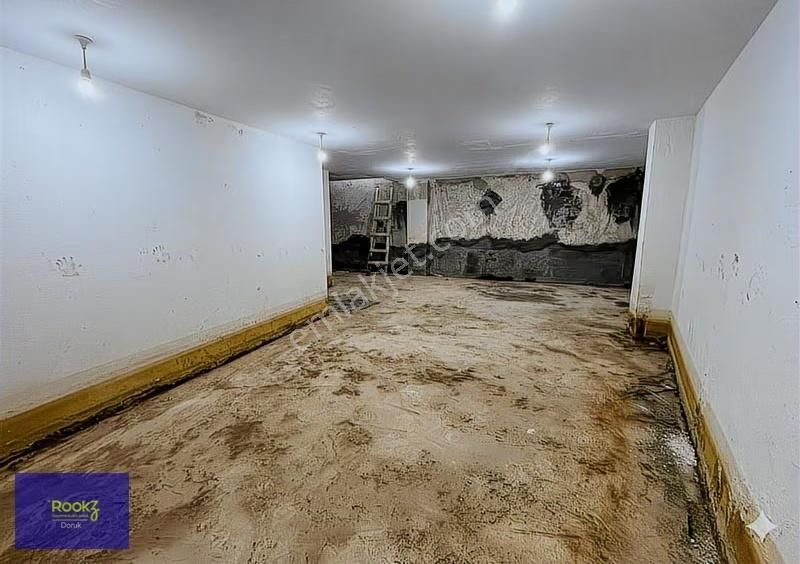 Rookzdoruk'dn Eyyubi Caddesi'nde Sanayi Elektrikli 150m2 İş Yeri - Görsel 5