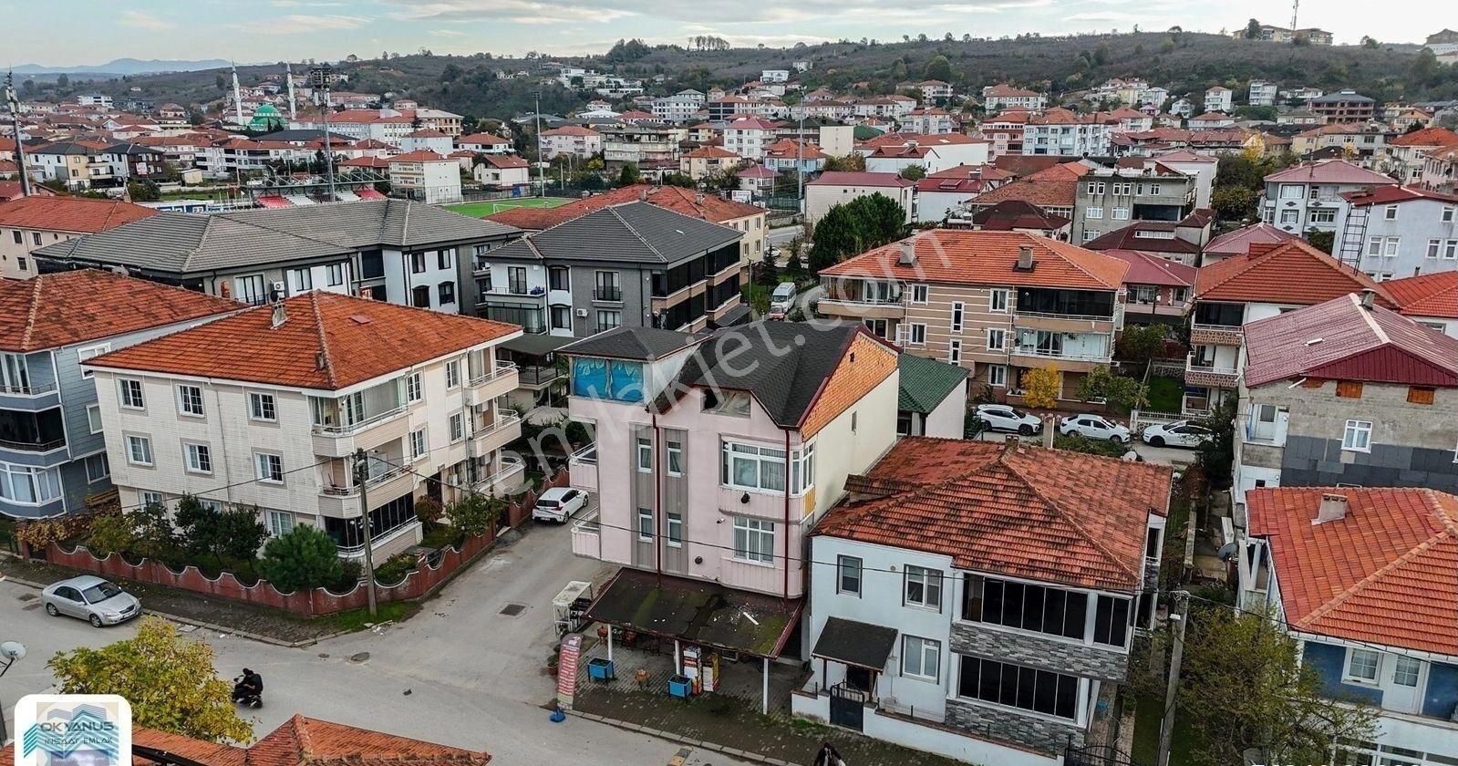 Karasuda Merkezi Konumda 3+1 Mutfak Ayrı Aile Yaşamına Uygun Satılık Daire!! - Görsel 15