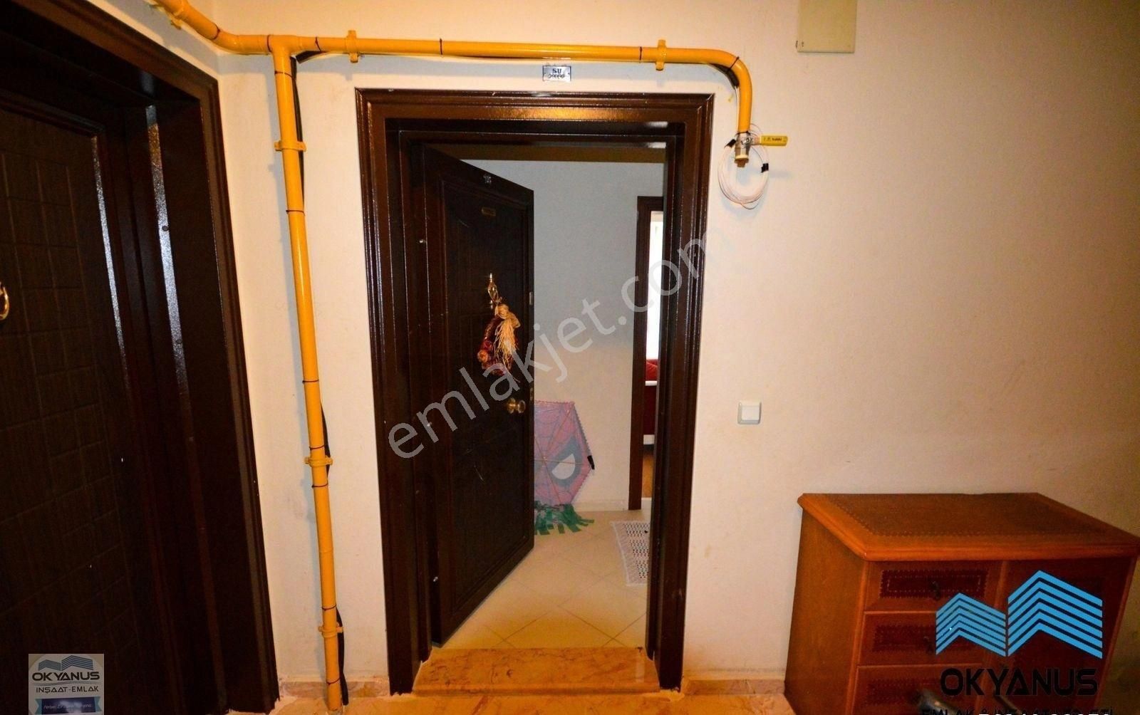 Karasuda Hastane Mevkiinde Denize Yürüme Mesafesinde 2+1 Ara Kat Satılık Daire!! - Görsel 3