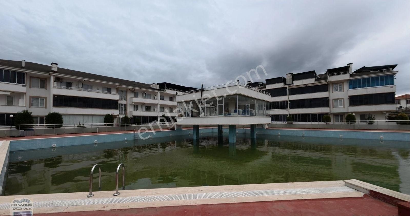 Havuzlu Sitede 3+1 Kombi-petek-cam Balkonlu Aile Yaşamına Uygun Geniş Teraslı Satılık Daire !! - Görsel 18