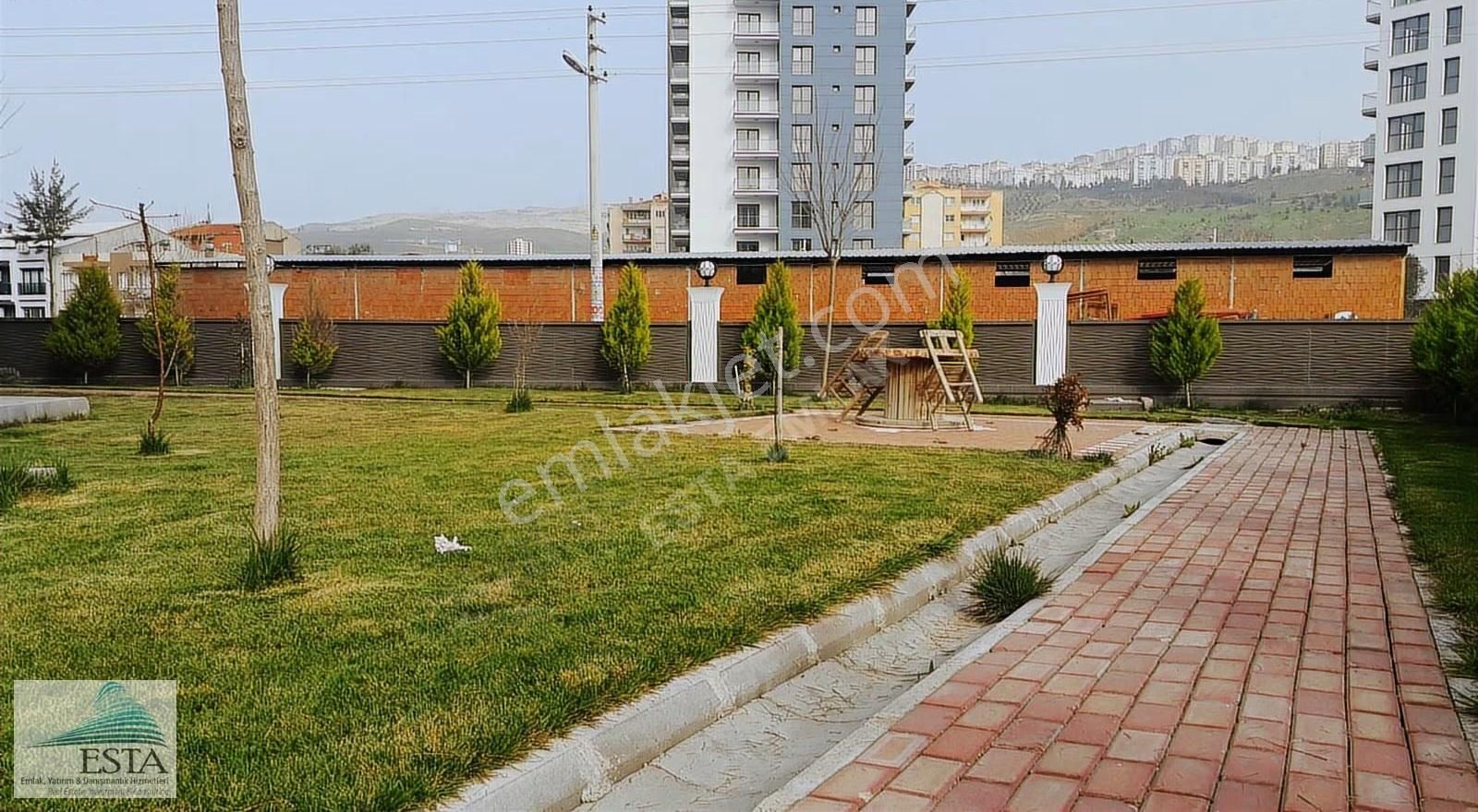 Katip Çelebi Üniversitesi Mevkii Kiralık 1+1 Balkonlu Daire - Görsel 2