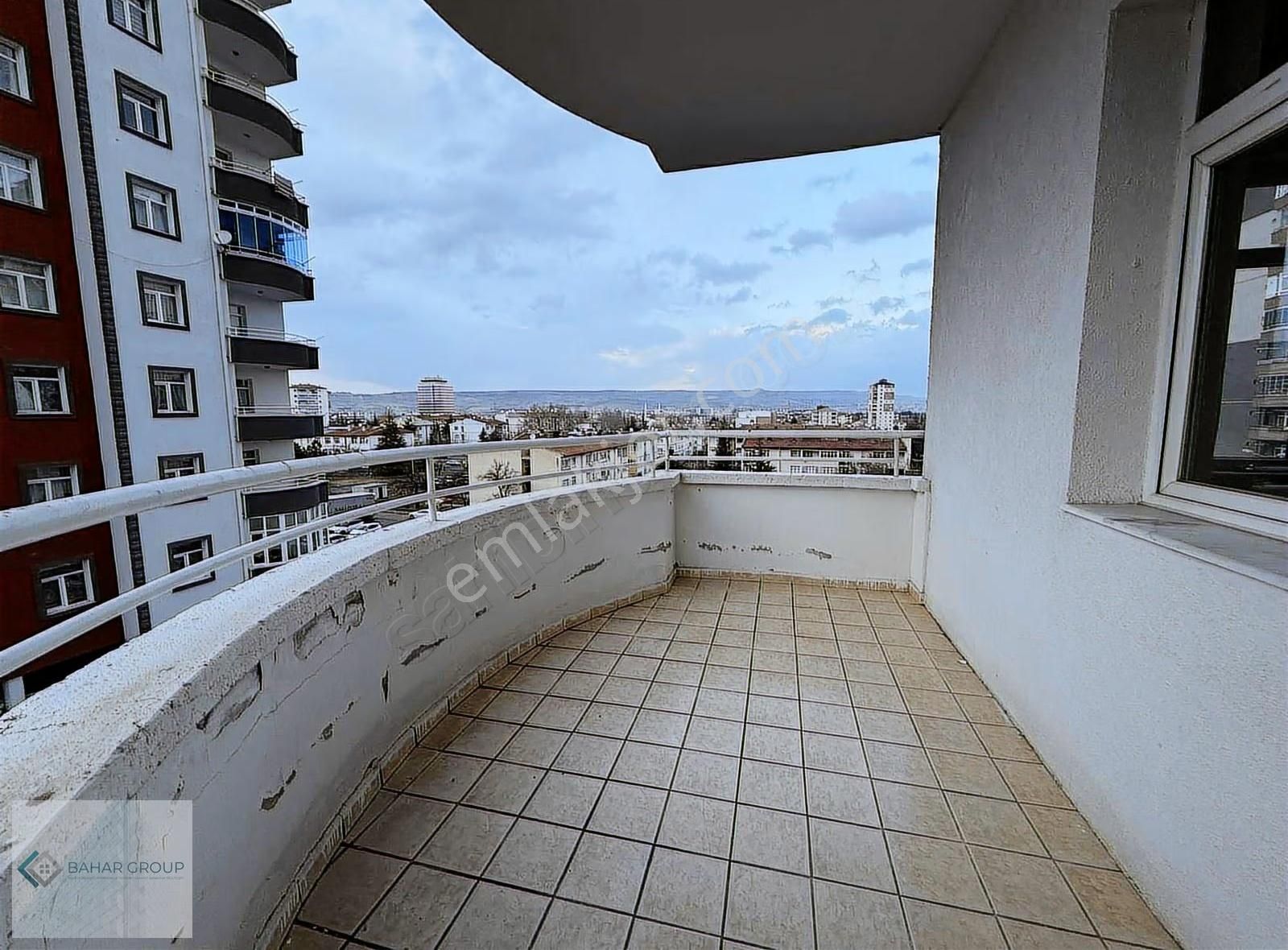 Keykukabatta Tramvayın Yanı Masrafsız Satılık 3+1 Daire - Görsel 7