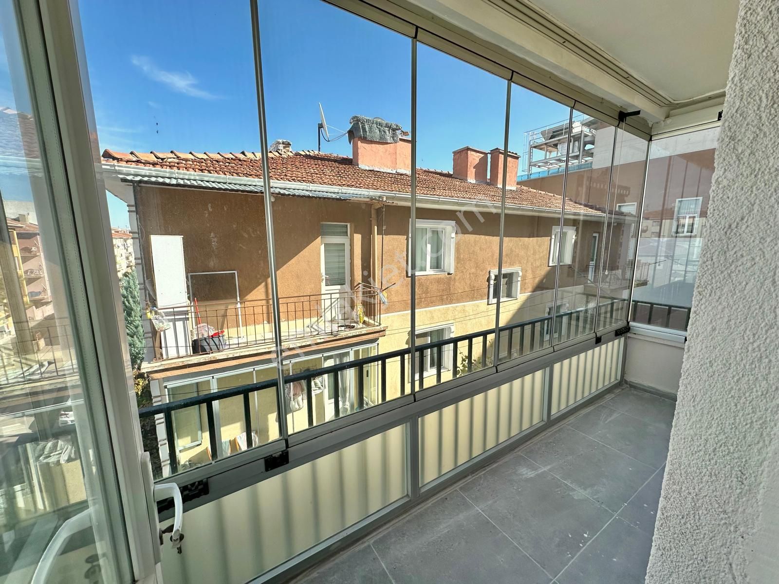 Yılmaz Gayrimenkulden Kacırılmayacak Sıncan Merkezde Teras Kat 4+1 Fırsat Dairesi - Görsel 34