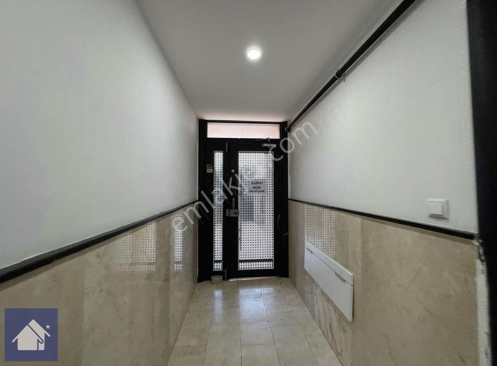 *yiğit Emlak Armutlu'dan*sahile Çok Yakın Fırsat 2+1 - Görsel 3