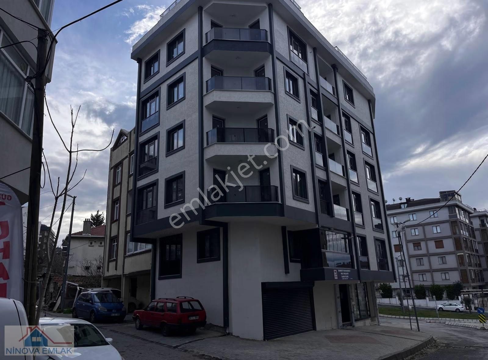 Kiralık 2+1 Sıfır Daire 3. Katta - Görsel 8