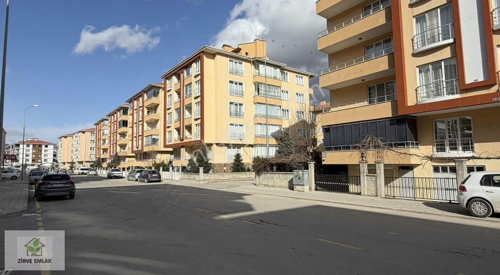 Zirve Emlak Kiralıyor Yarenler 3+1 175m2 4.kat Cadde Üzeri Daire - Görsel 24