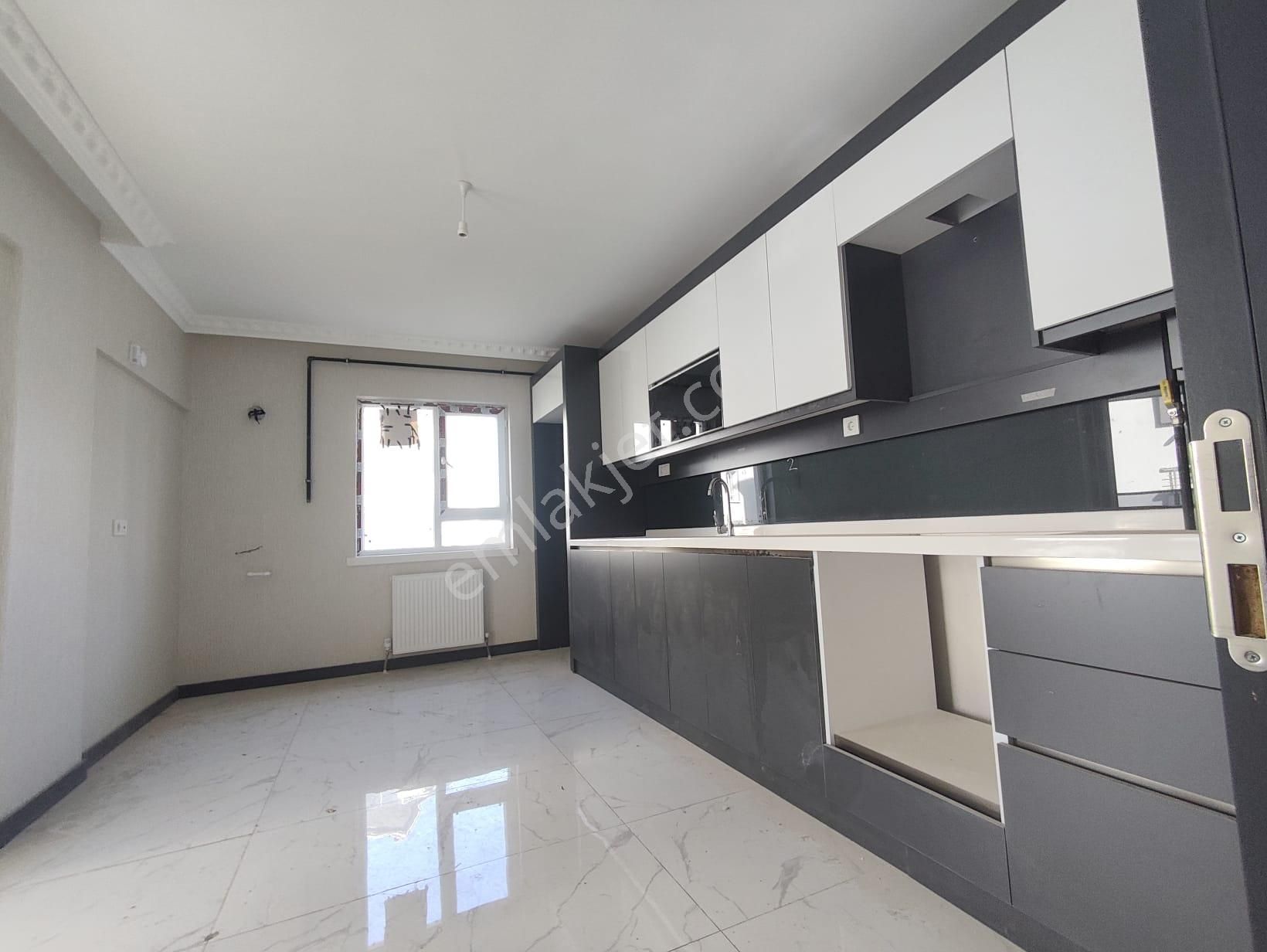 Yılmaz Gayrimenkulden 150 Metre Kare Cadde Uzerı Geniş Kacırılmayacak 3+1 Fırsat Dairesi - Görsel 25