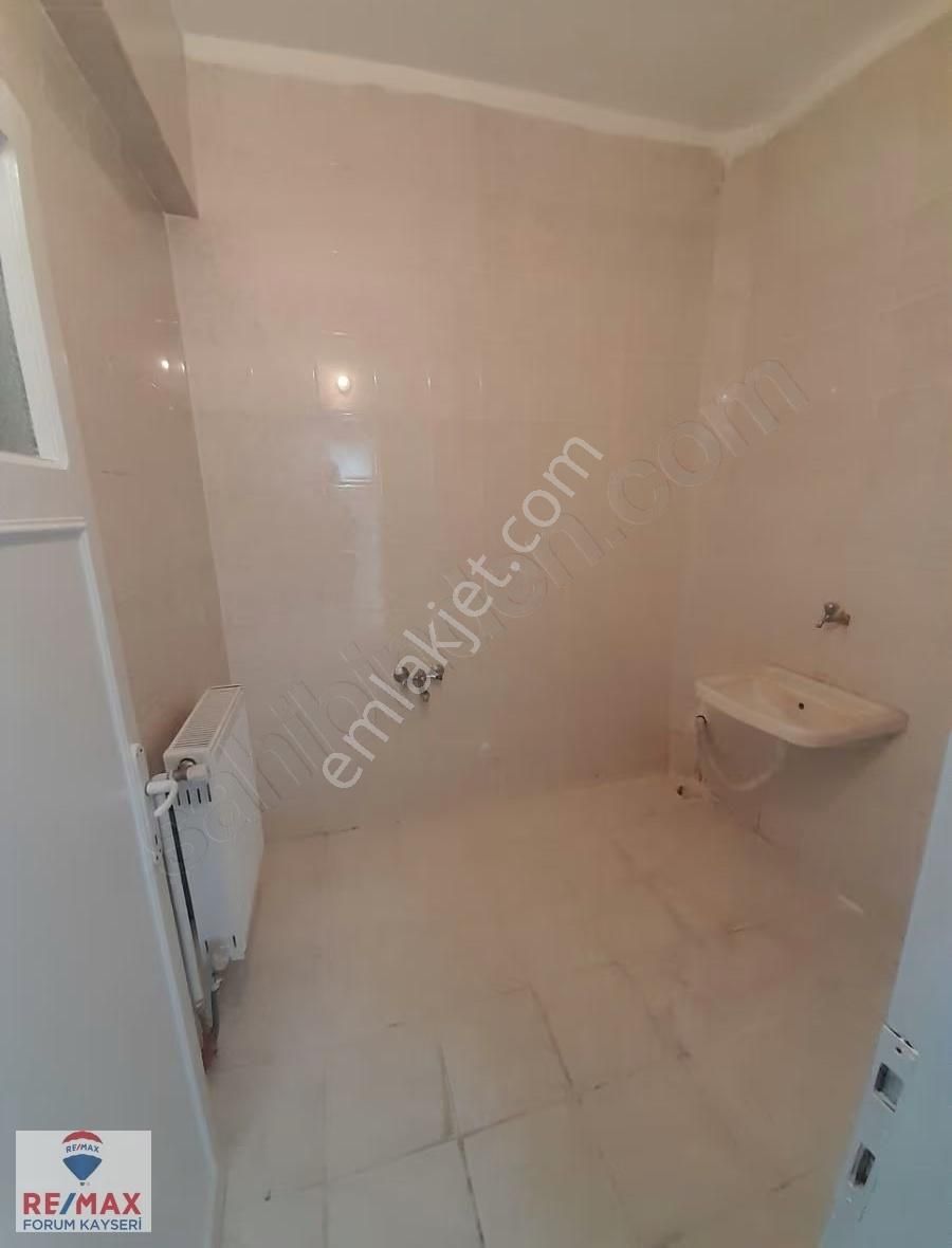 Hacılarda Kiralık 3+1 Daire - Görsel 9