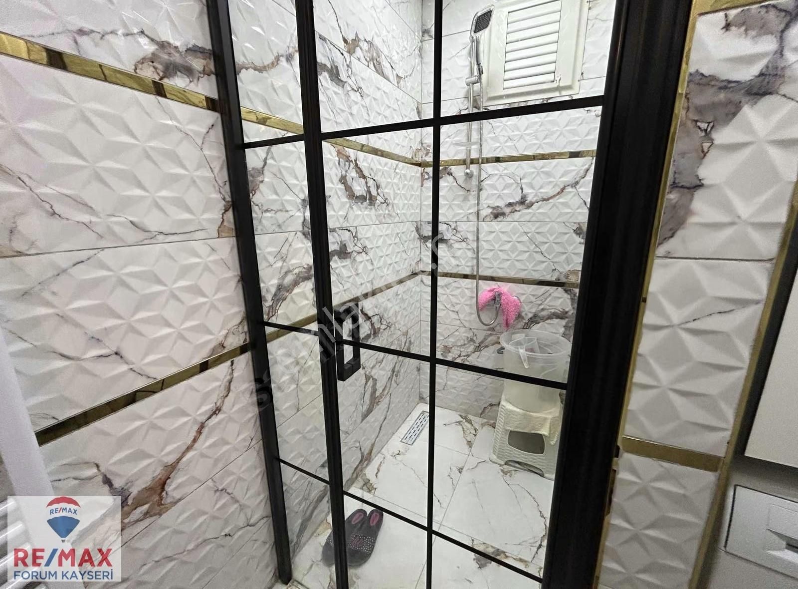 Bozantı Caddesi Üzerinde Sıfır Ayarında 2+1 Satılık Lüx Daire - Görsel 5