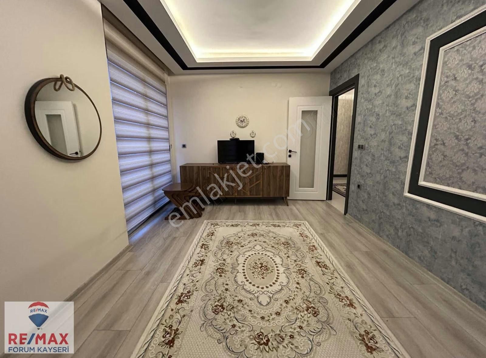 Bozantı Caddesi Üzerinde Sıfır Ayarında 2+1 Satılık Lüx Daire - Görsel 3