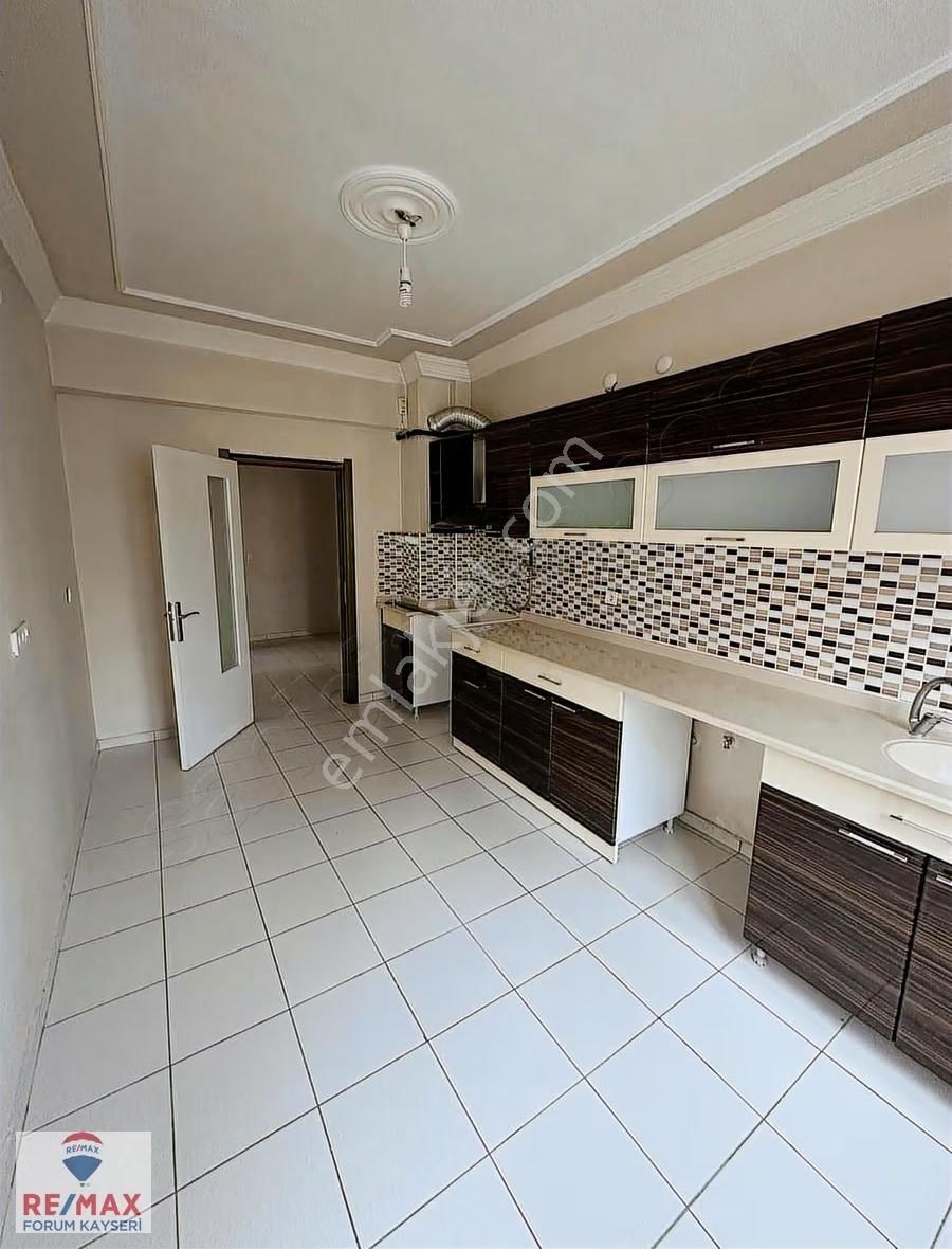 Talas Mevlana Mahallesinde Satılık 3+1 Daire - Görsel 12